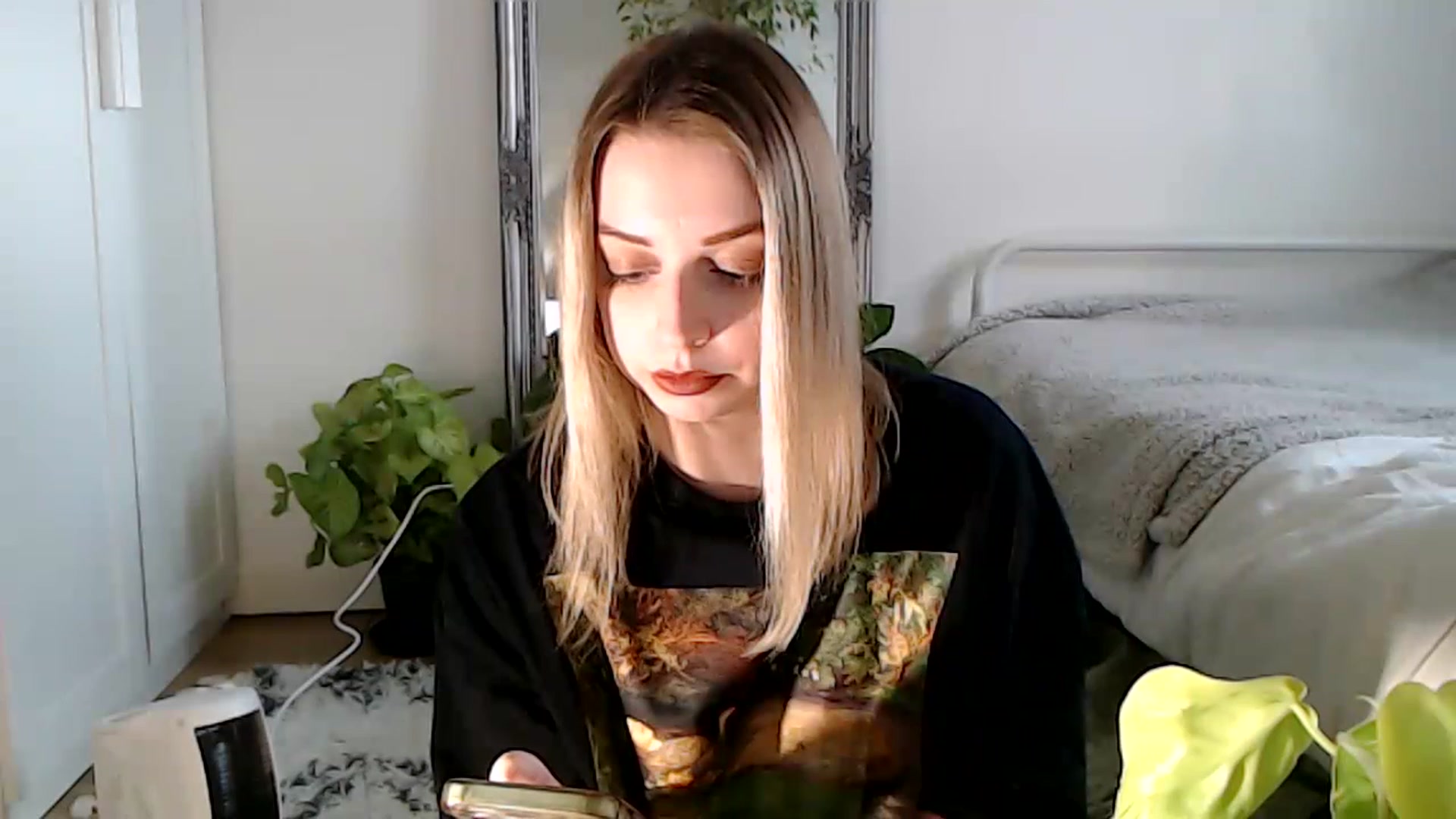 Gallery image thumbnail from Spring__'s myfreecams stream on, 01/27/2023, 14:23 image 17 of 20