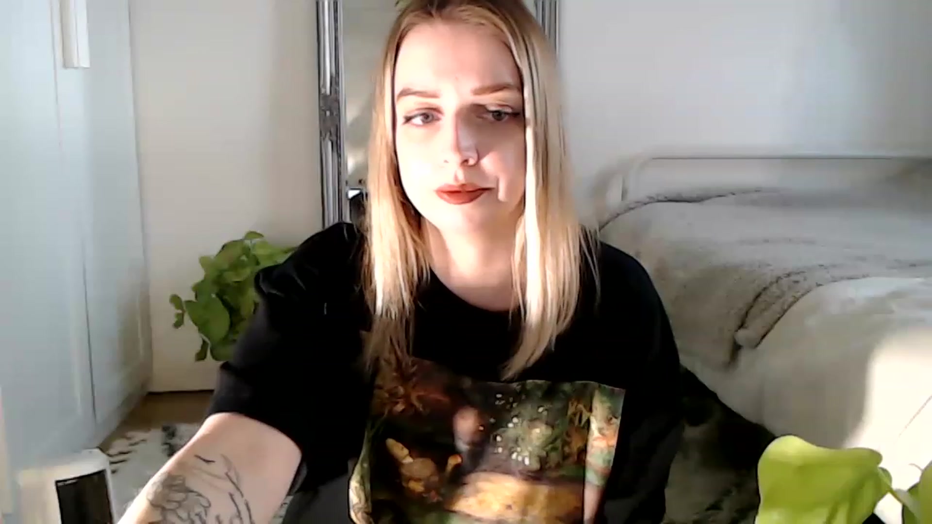 Gallery image thumbnail from Spring__'s myfreecams stream on, 01/27/2023, 15:03 image 5 of 20