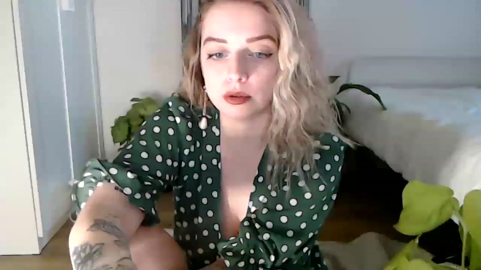 Gallery image thumbnail from Spring__'s myfreecams stream on, 01/29/2023, 16:23 image 19 of 20