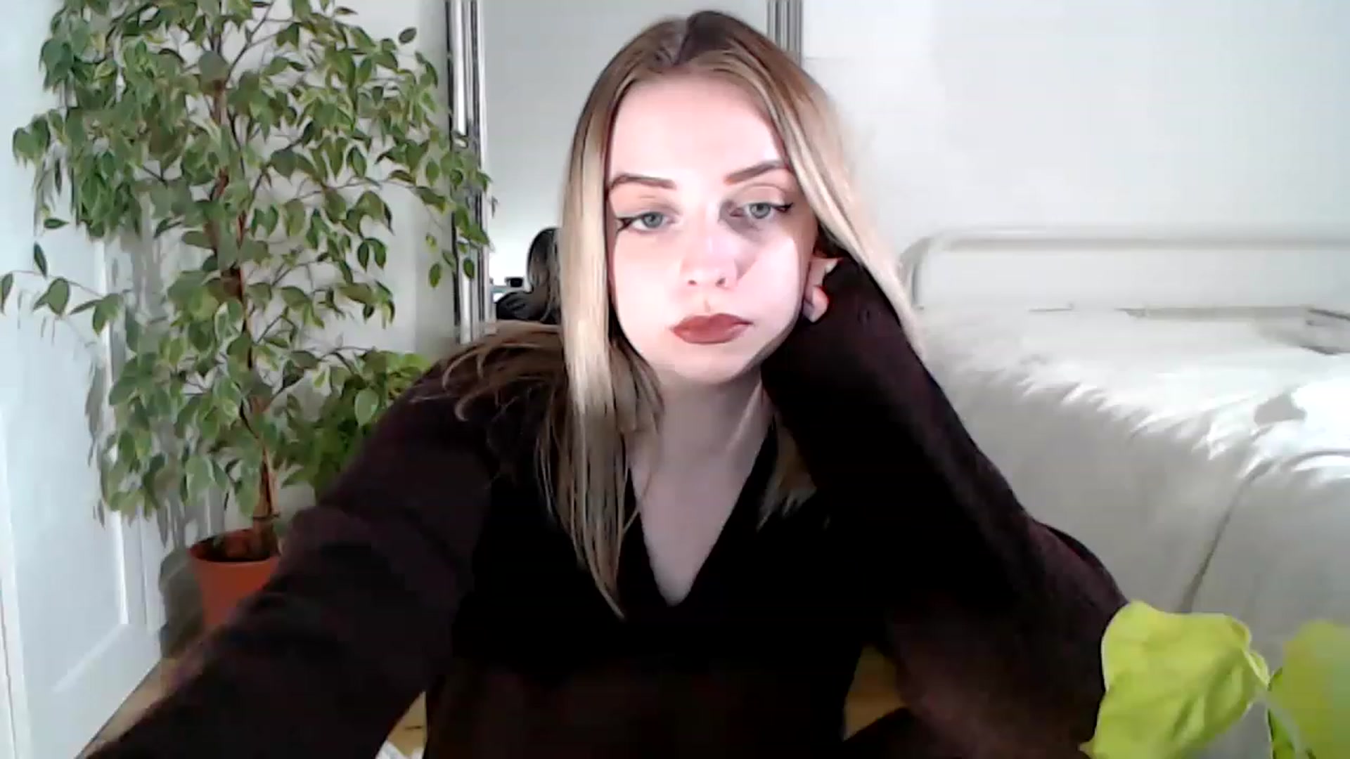 Gallery image thumbnail from Spring__'s myfreecams stream on, 02/01/2023, 17:14 image 18 of 20