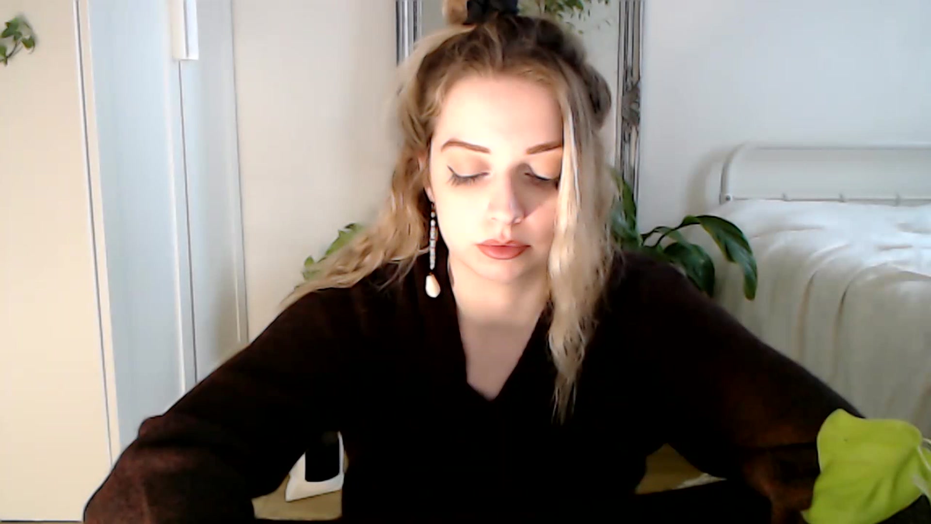 Gallery image thumbnail from Spring__'s myfreecams stream on, 02/02/2023, 14:06 image 14 of 20