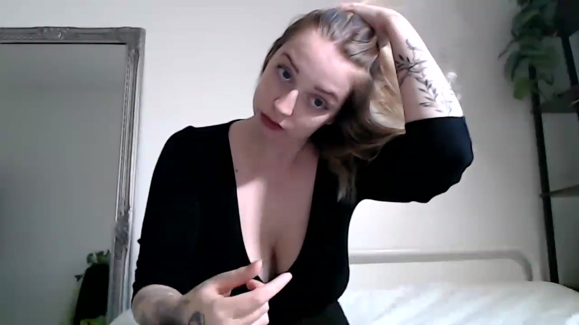 Gallery image thumbnail from Spring__'s myfreecams stream on, 05/09/2023, 19:25 image 5 of 20