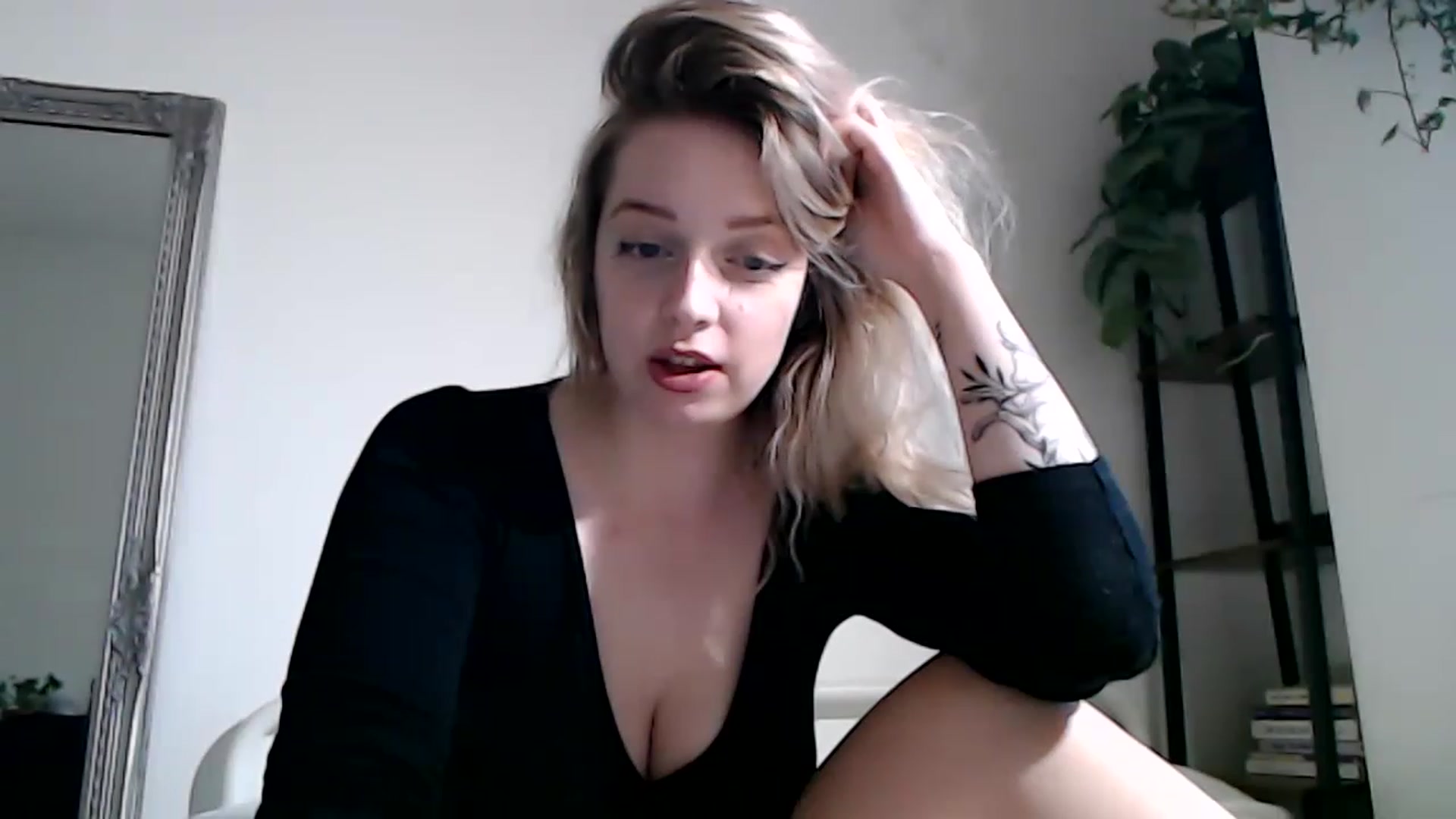 Gallery image thumbnail from Spring__'s myfreecams stream on, 05/09/2023, 19:25 image 18 of 20