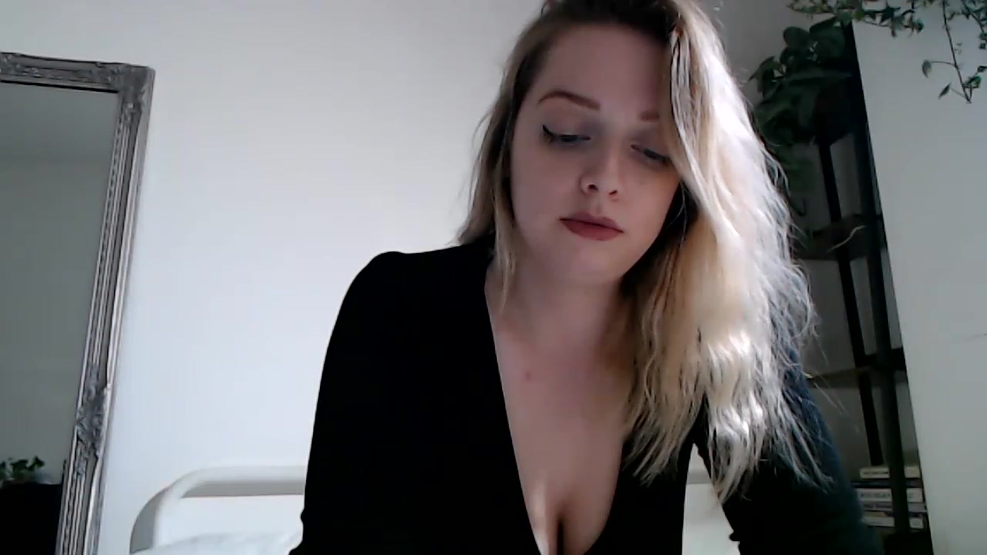 Gallery image thumbnail from Spring__'s myfreecams stream on, 05/09/2023, 19:25 image 20 of 20