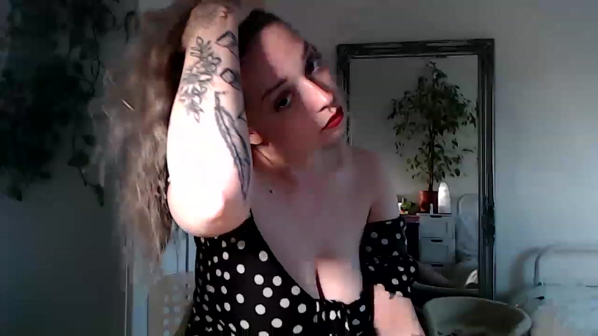Gallery image thumbnail from Spring__'s myfreecams stream on, 06/04/2023, 19:06 image 16 of 20