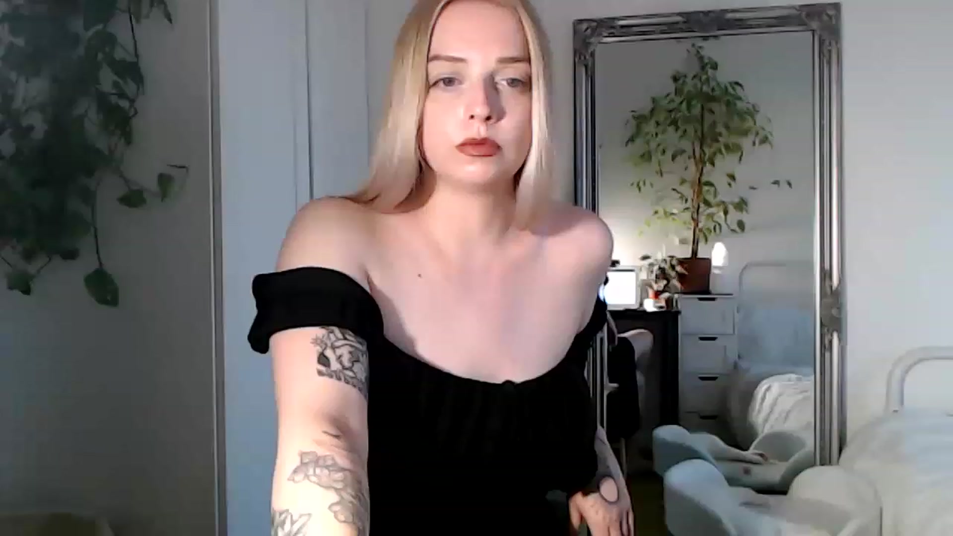 Gallery image thumbnail from Spring__'s myfreecams stream on, 06/12/2023, 20:12 image 9 of 20