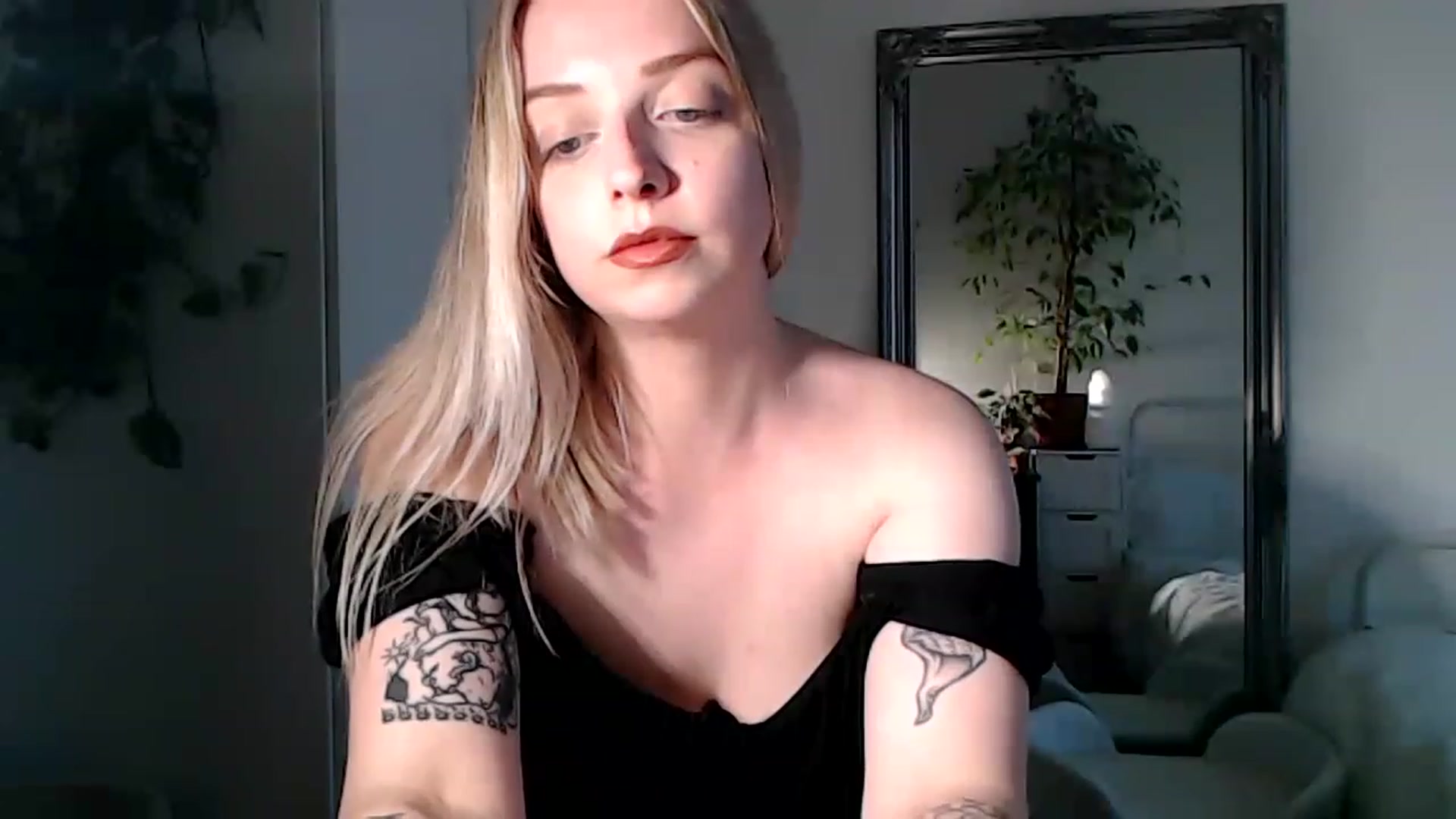 Gallery image thumbnail from Spring__'s myfreecams stream on, 06/12/2023, 20:12 image 12 of 20
