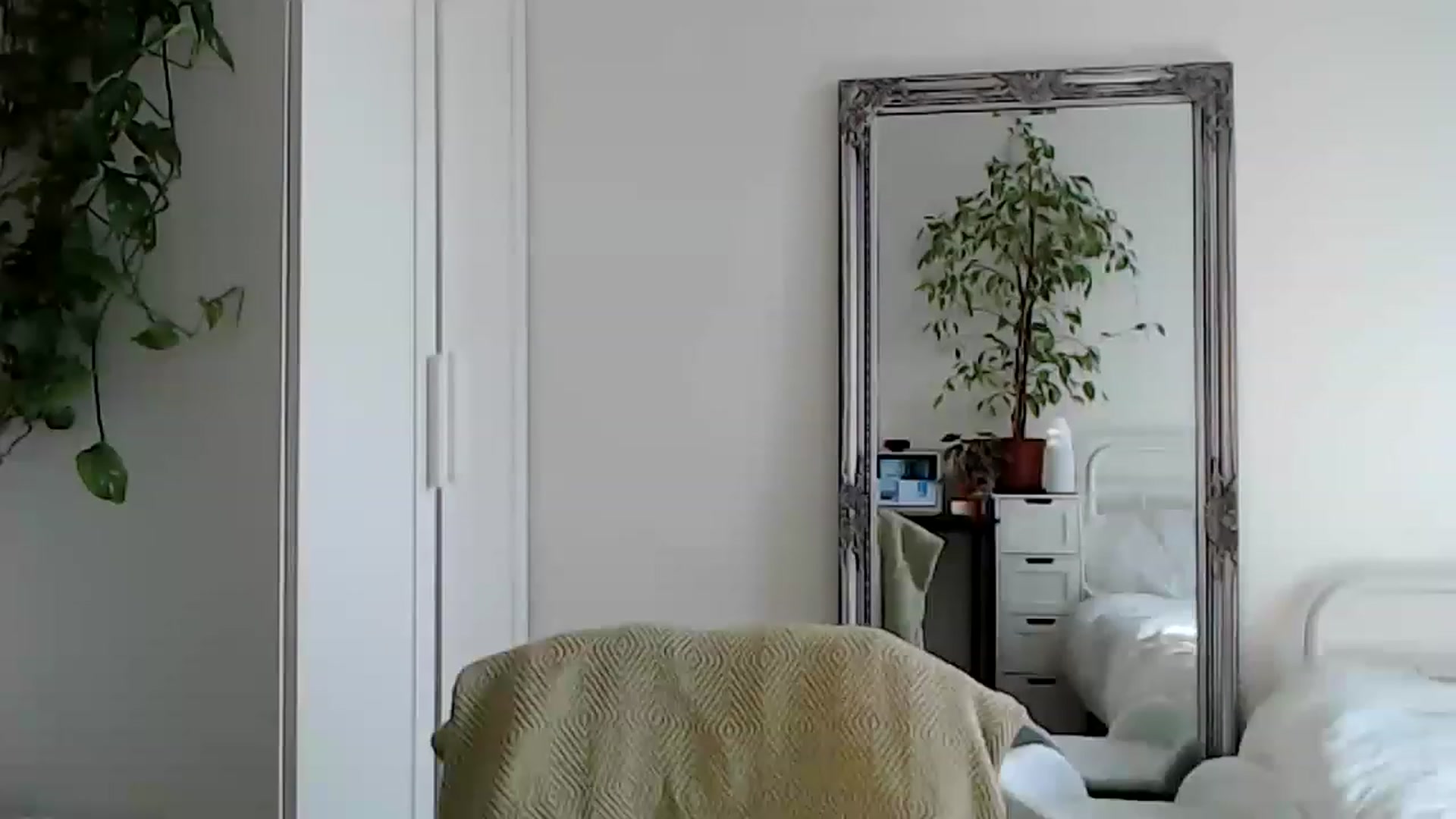 Gallery image thumbnail from Spring__'s myfreecams stream on, 06/13/2023, 15:04 image 18 of 20