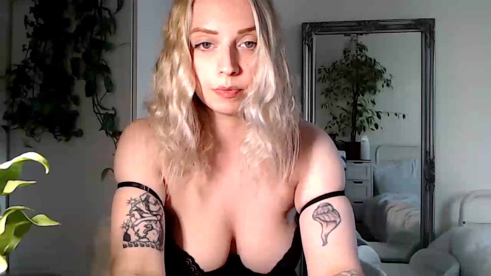 Gallery image thumbnail from Spring__'s myfreecams stream on, 07/02/2023, 18:52 image 10 of 20