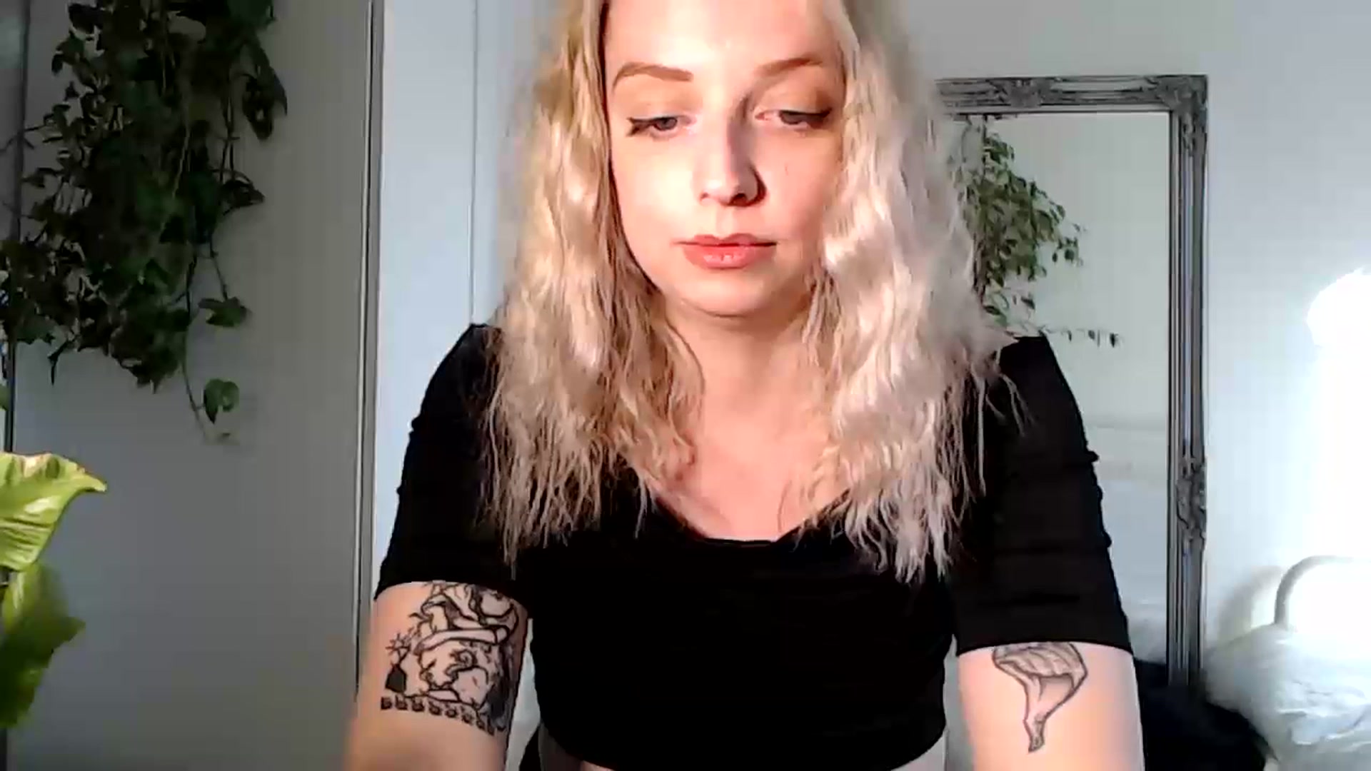 Gallery image thumbnail from Spring__'s myfreecams stream on, 07/07/2023, 17:02 image 17 of 20
