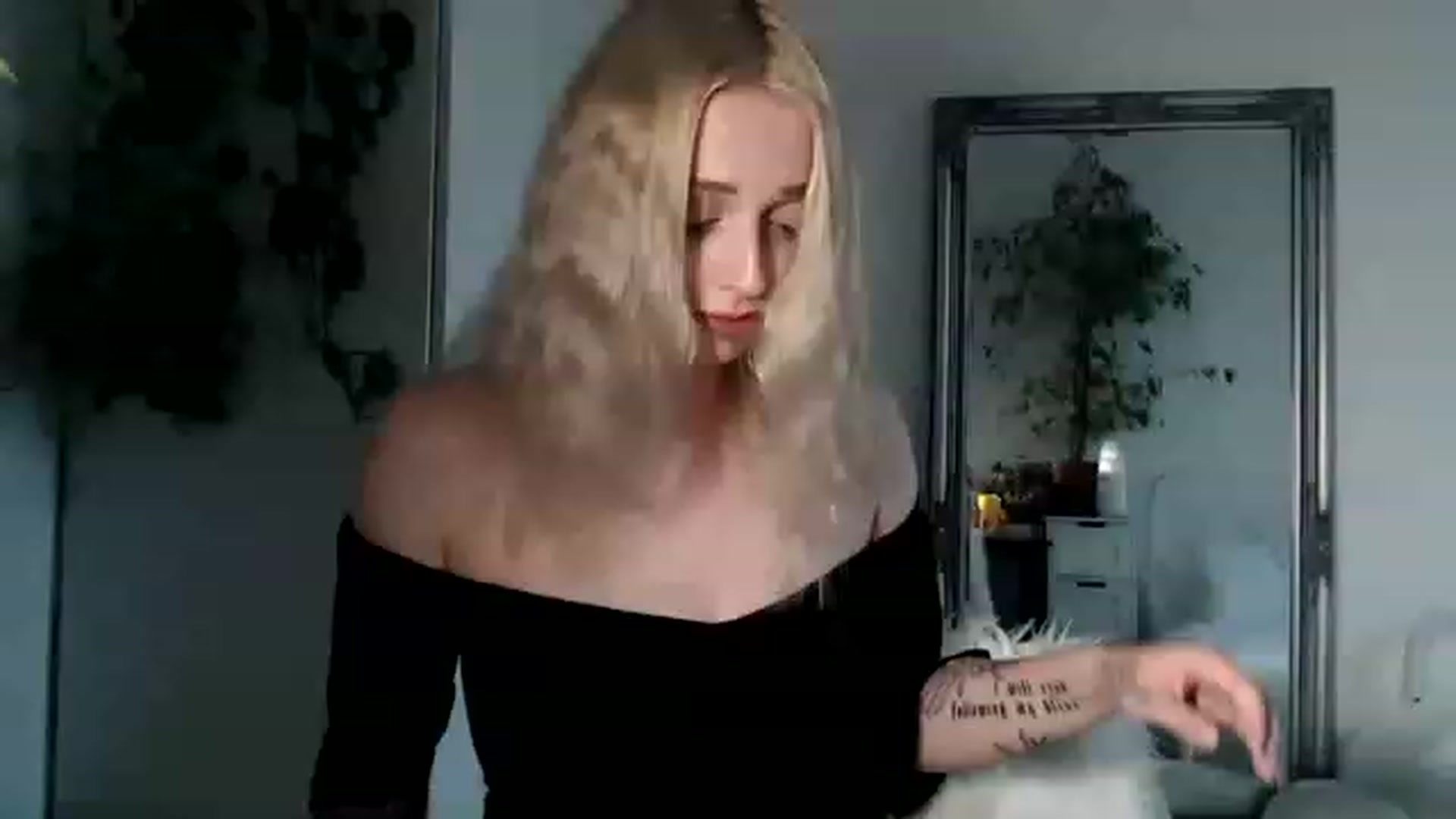 Gallery image thumbnail from Spring__'s myfreecams stream on, 07/24/2023, 16:29 image 16 of 20