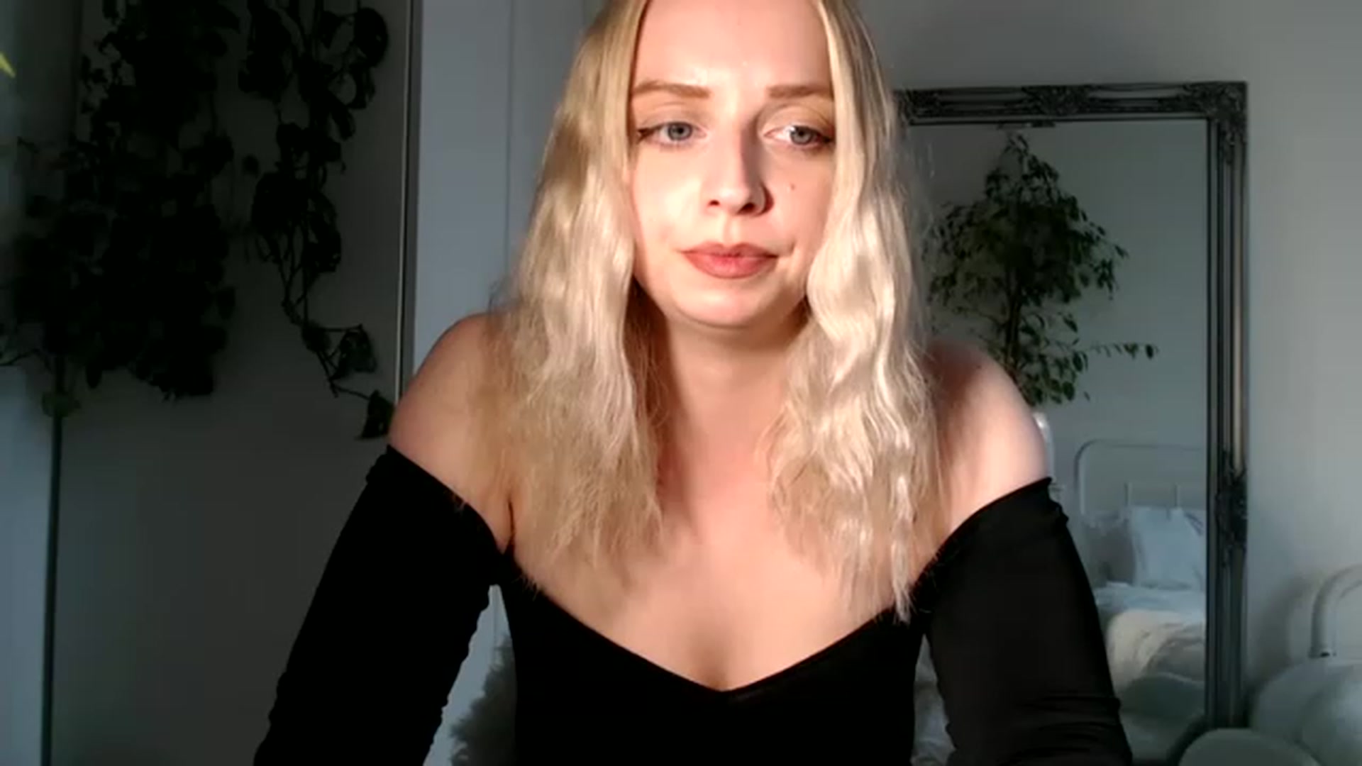 Gallery image thumbnail from Spring__'s myfreecams stream on, 07/24/2023, 16:29 image 15 of 20