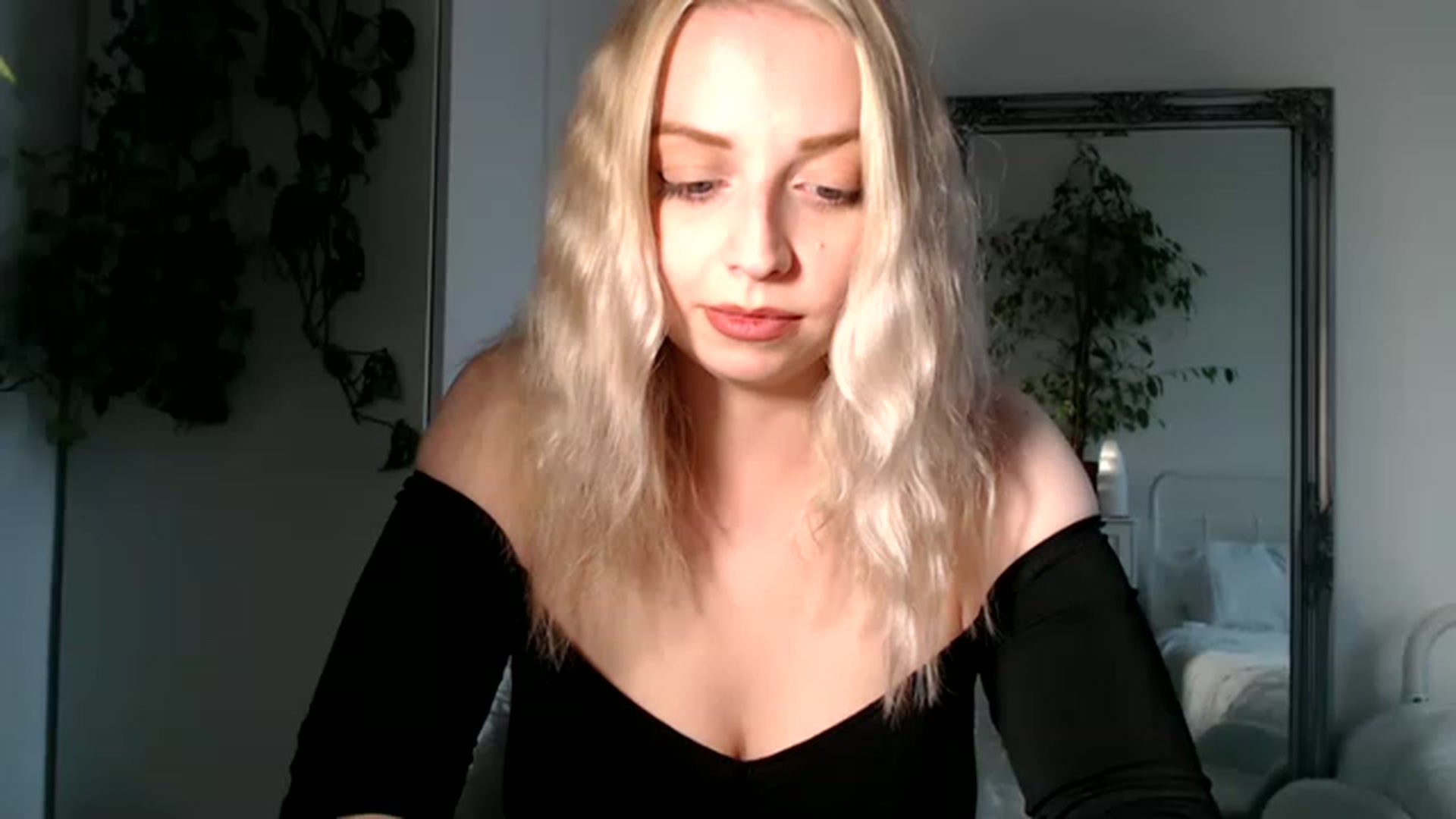 Gallery image thumbnail from Spring__'s myfreecams stream on, 07/24/2023, 16:29 image 1 of 20