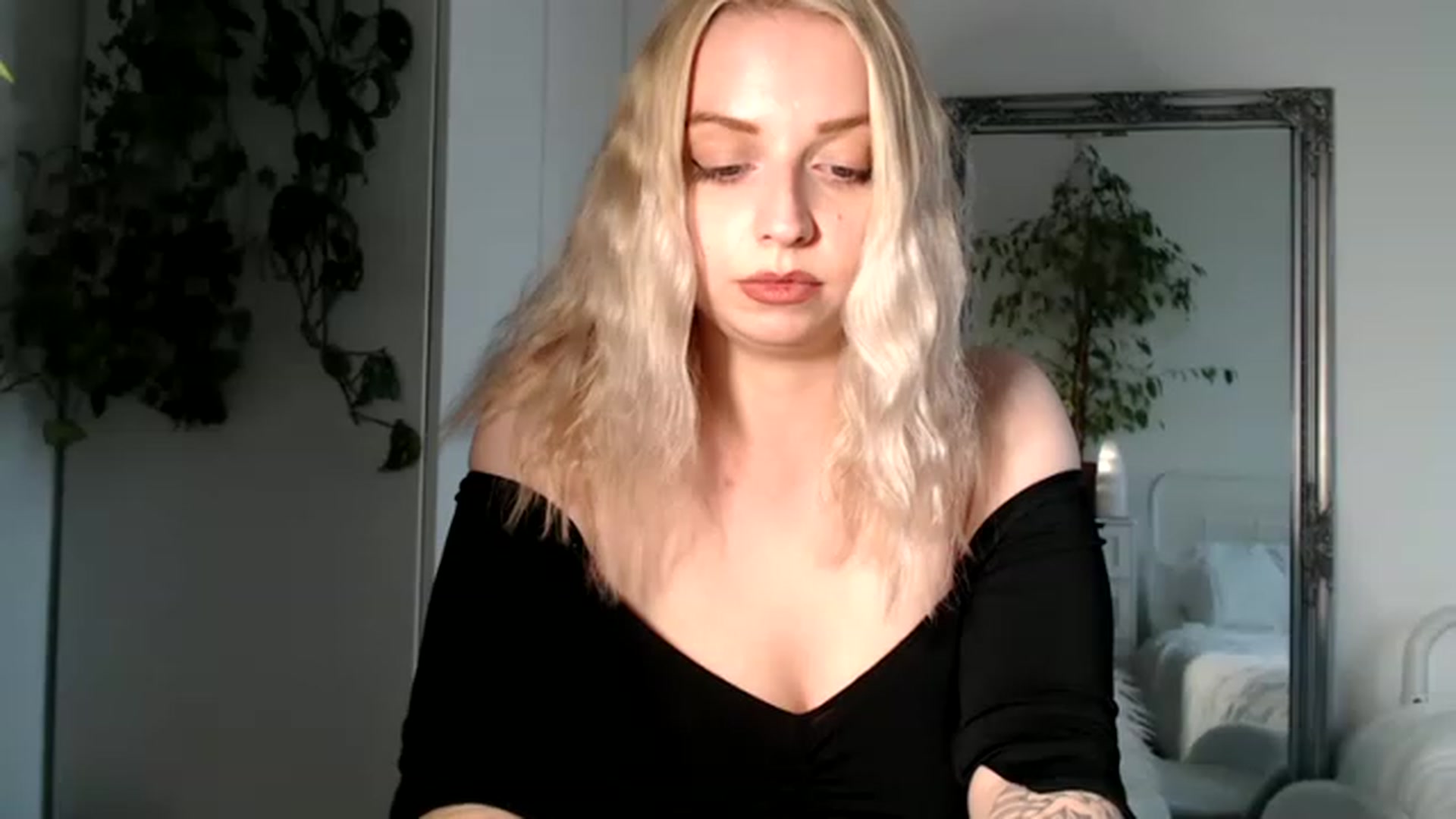 Gallery image thumbnail from Spring__'s myfreecams stream on, 07/24/2023, 16:29 image 10 of 20