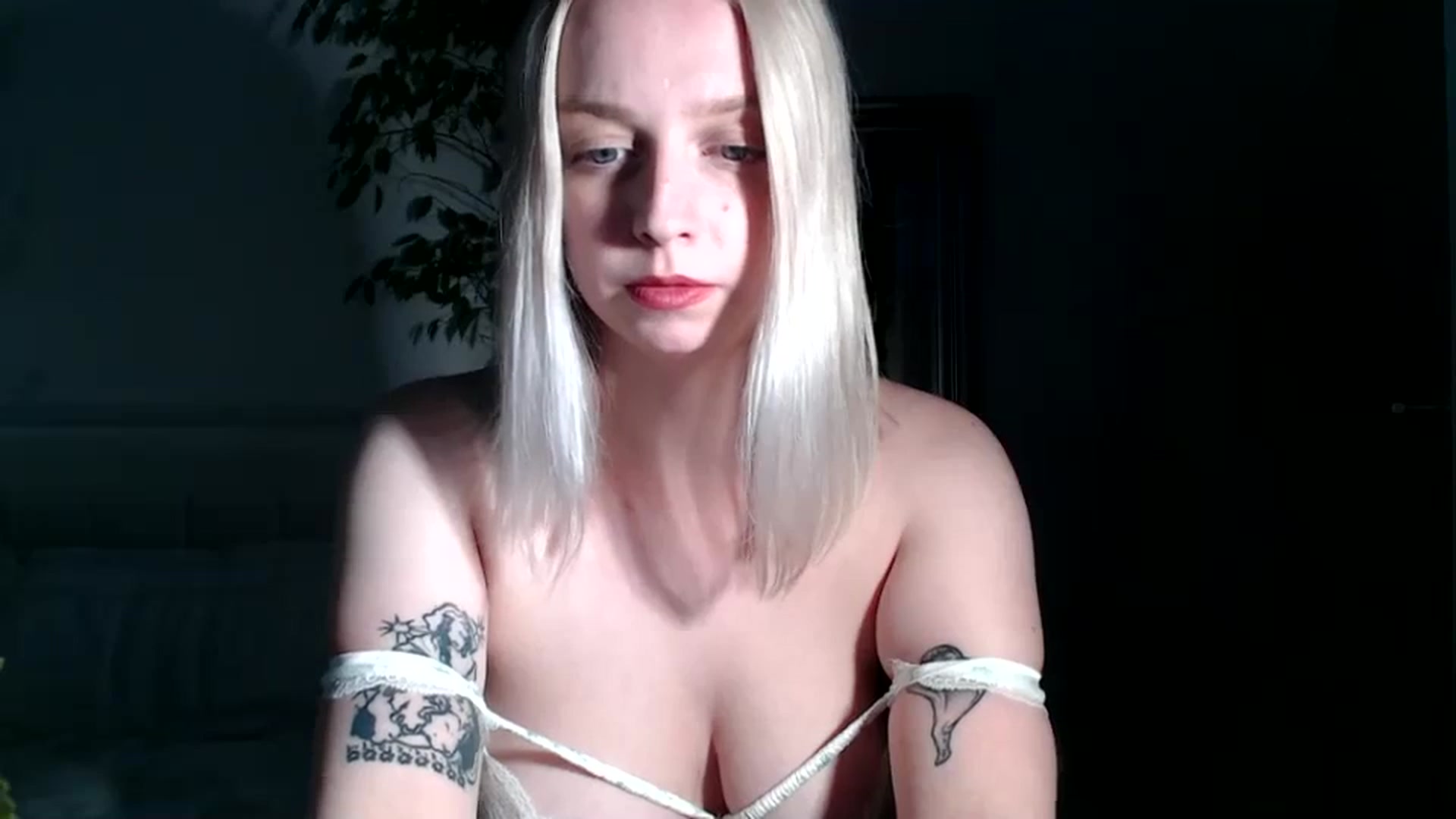 Gallery image thumbnail from Spring__'s myfreecams stream on, 10/08/2023, 17:51 image 20 of 20