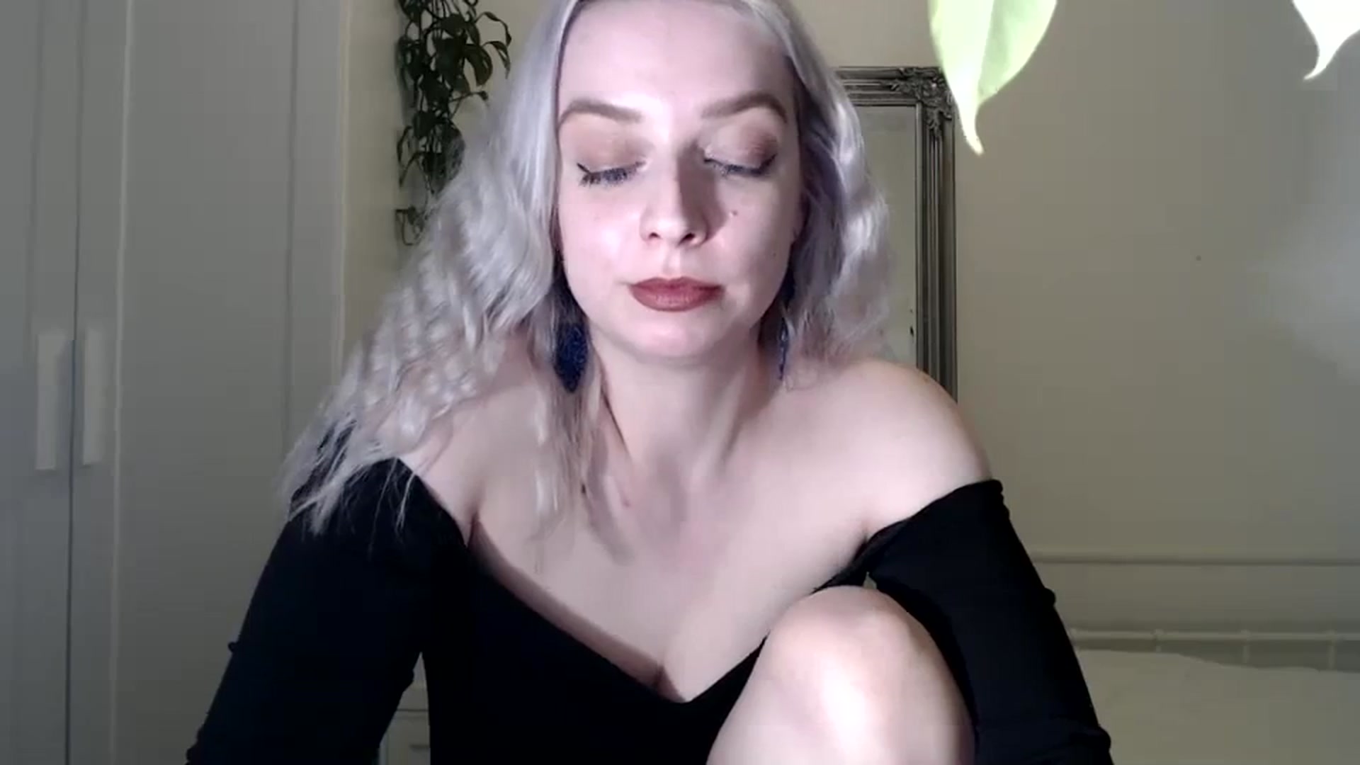 Gallery image thumbnail from Spring__'s myfreecams stream on, 02/01/2024, 19:36 image 4 of 20