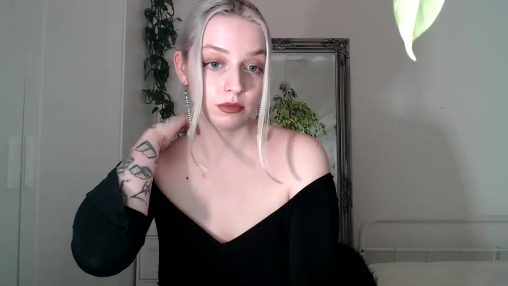 Gallery image thumbnail from Spring__'s myfreecams stream on, 02/03/2024, 20:54 image 2 of 20