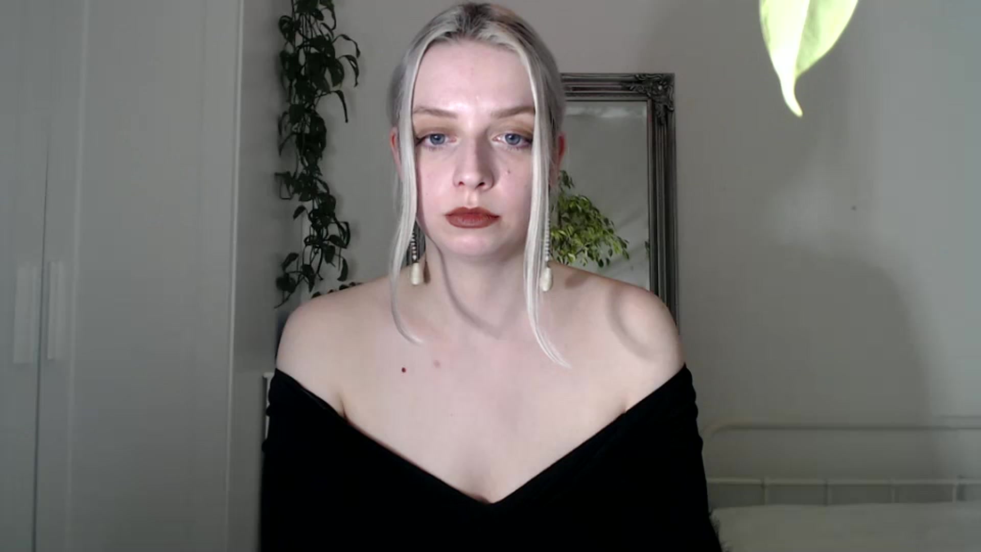 Gallery image thumbnail from Spring__'s myfreecams stream on, 02/03/2024, 20:54 image 3 of 20