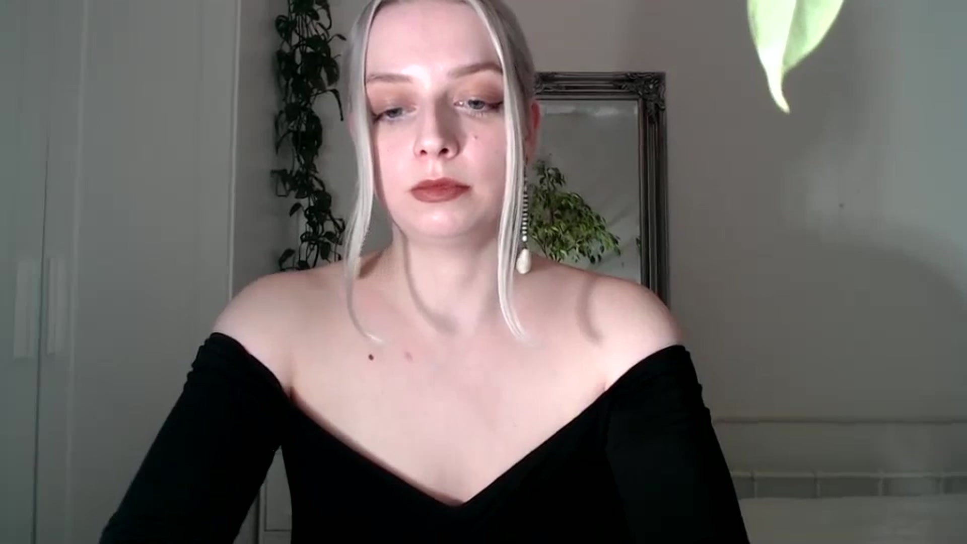 Gallery image thumbnail from Spring__'s myfreecams stream on, 02/03/2024, 20:54 image 4 of 20