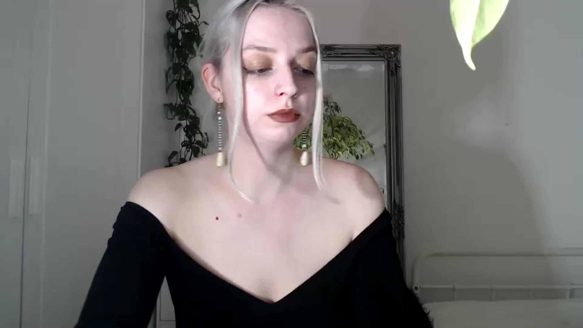 Gallery image thumbnail from Spring__'s myfreecams stream on, 02/03/2024, 20:54 image 1 of 20