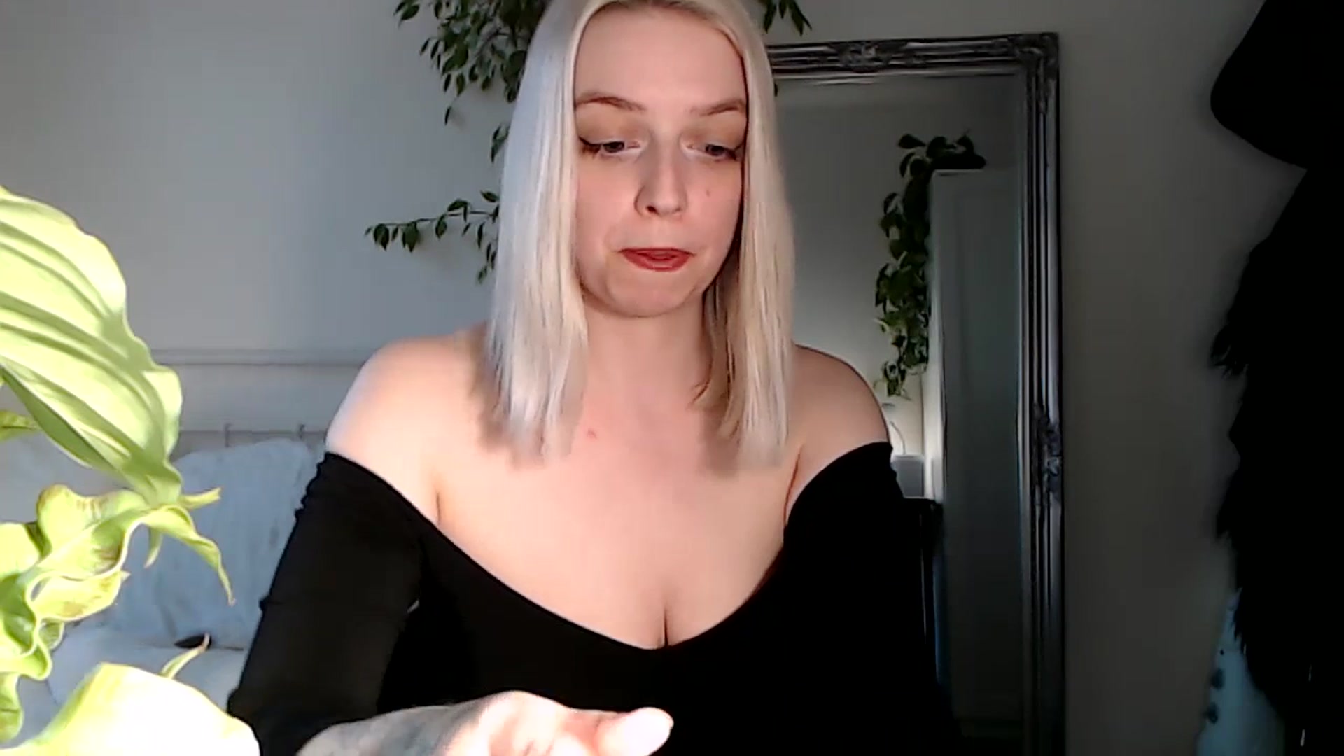 Gallery image thumbnail from Spring__'s myfreecams stream on, 04/03/2024, 18:08 image 15 of 20