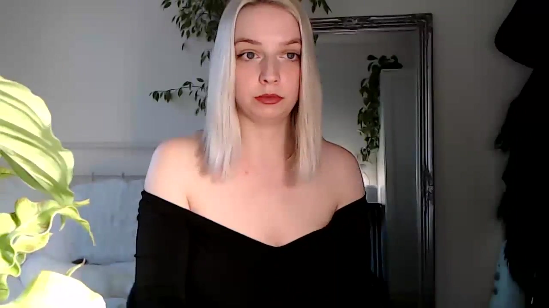 Gallery image thumbnail from Spring__'s myfreecams stream on, 04/03/2024, 18:08 image 13 of 20