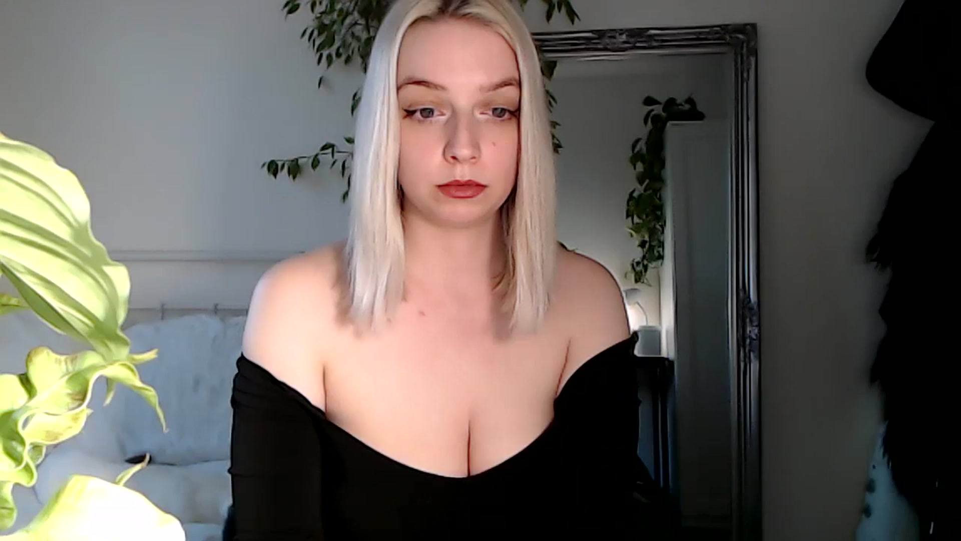 Gallery image thumbnail from Spring__'s myfreecams stream on, 04/03/2024, 18:08 image 14 of 20