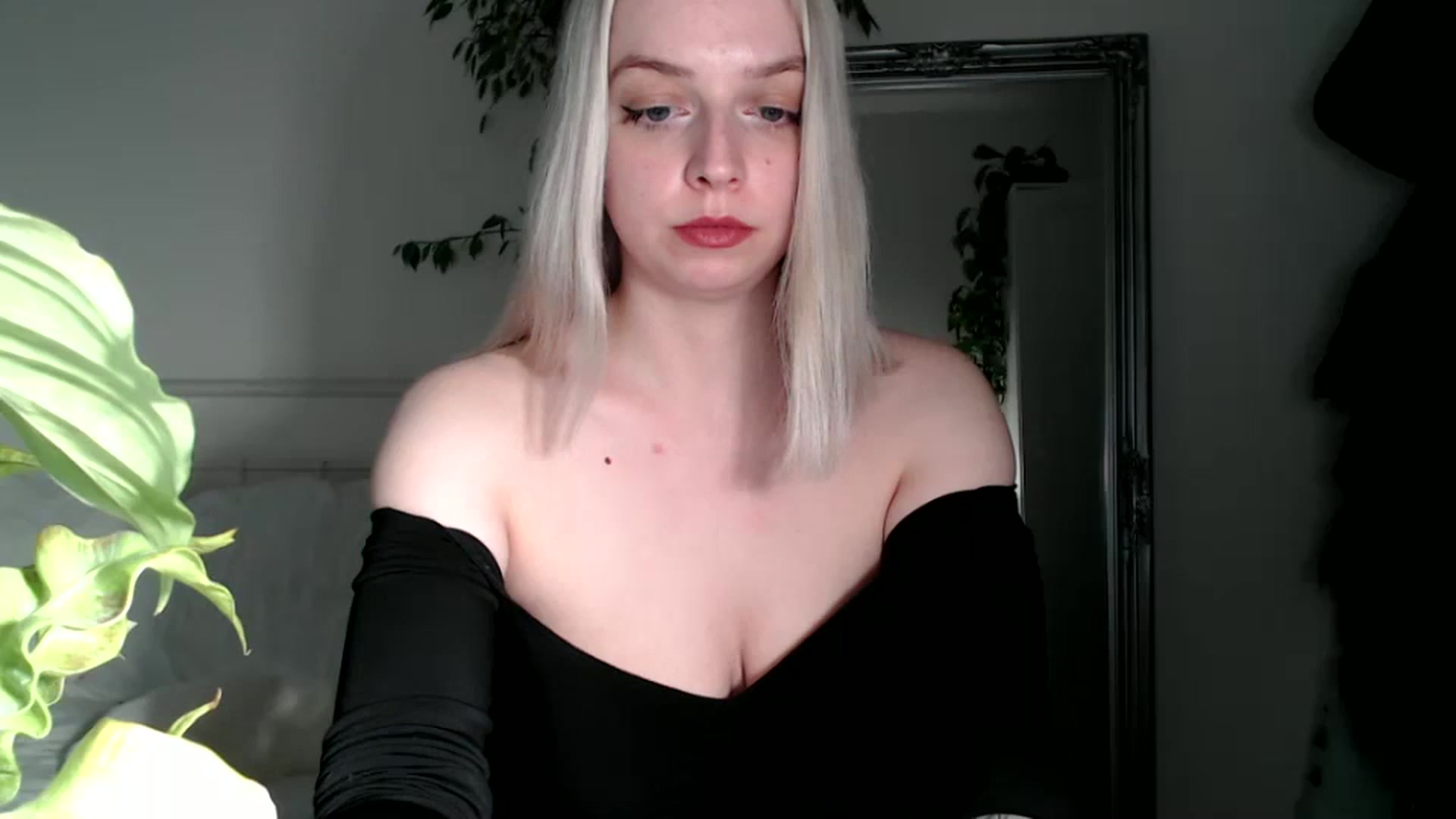 Gallery image thumbnail from Spring__'s myfreecams stream on, 04/03/2024, 19:43 image 9 of 20