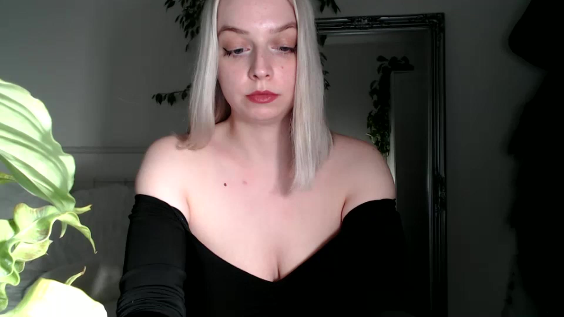 Gallery image thumbnail from Spring__'s myfreecams stream on, 04/03/2024, 19:43 image 11 of 20