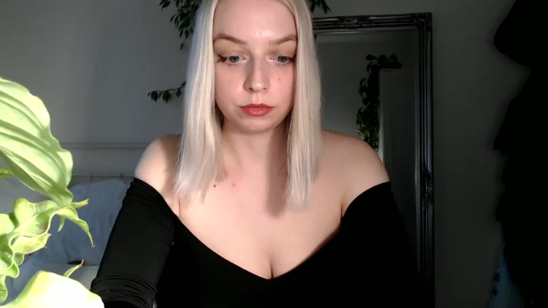 Gallery image thumbnail from Spring__'s myfreecams stream on, 04/03/2024, 19:43 image 3 of 20