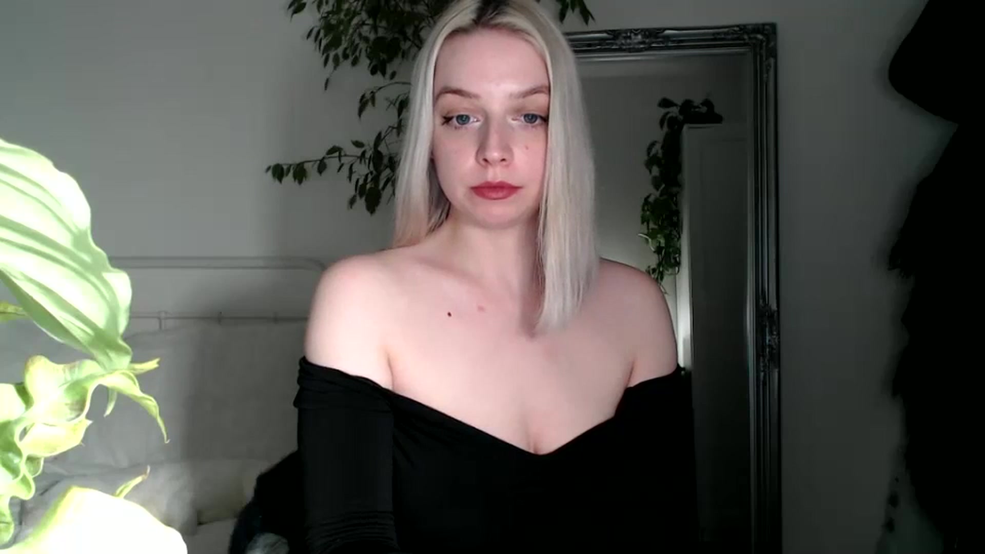 Gallery image thumbnail from Spring__'s myfreecams stream on, 04/03/2024, 19:43 image 12 of 20