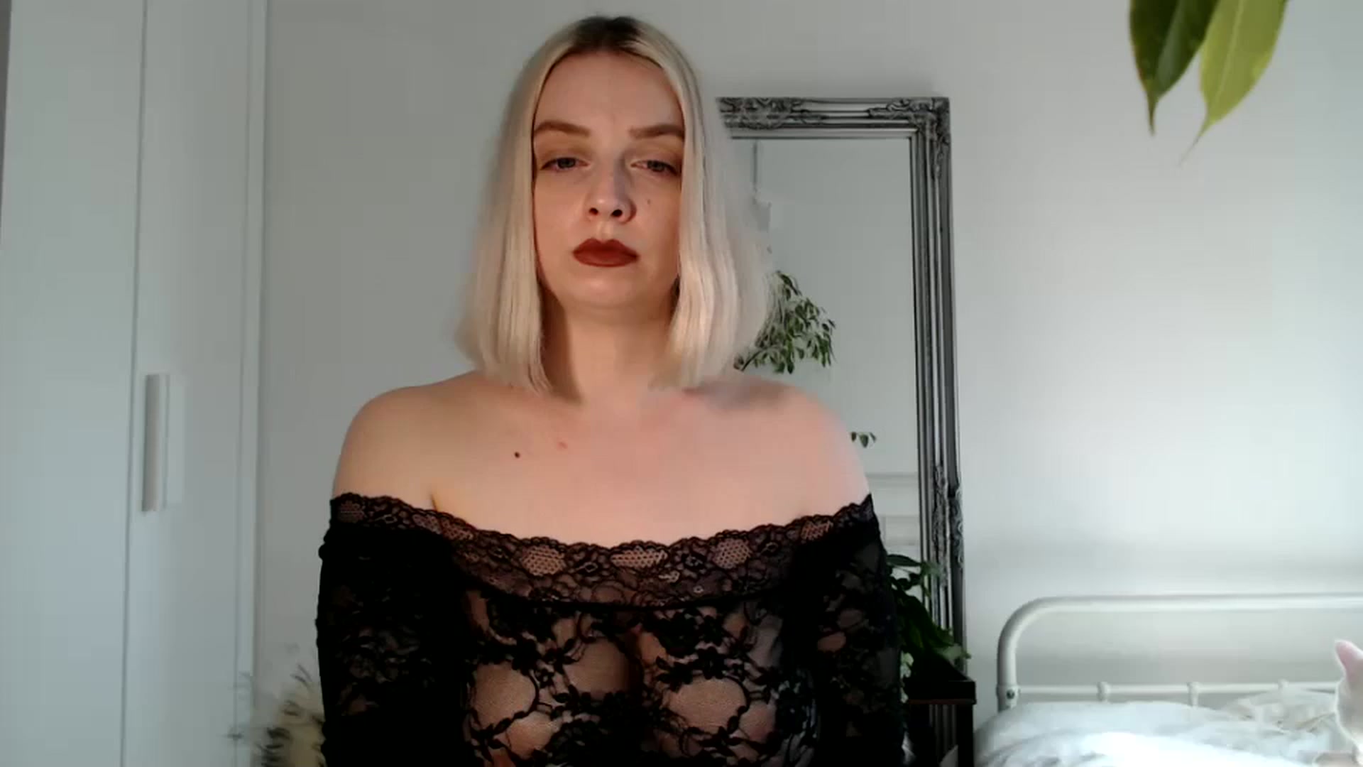 Gallery image thumbnail from Spring__'s myfreecams stream on, 07/10/2024, 16:37 image 1 of 20