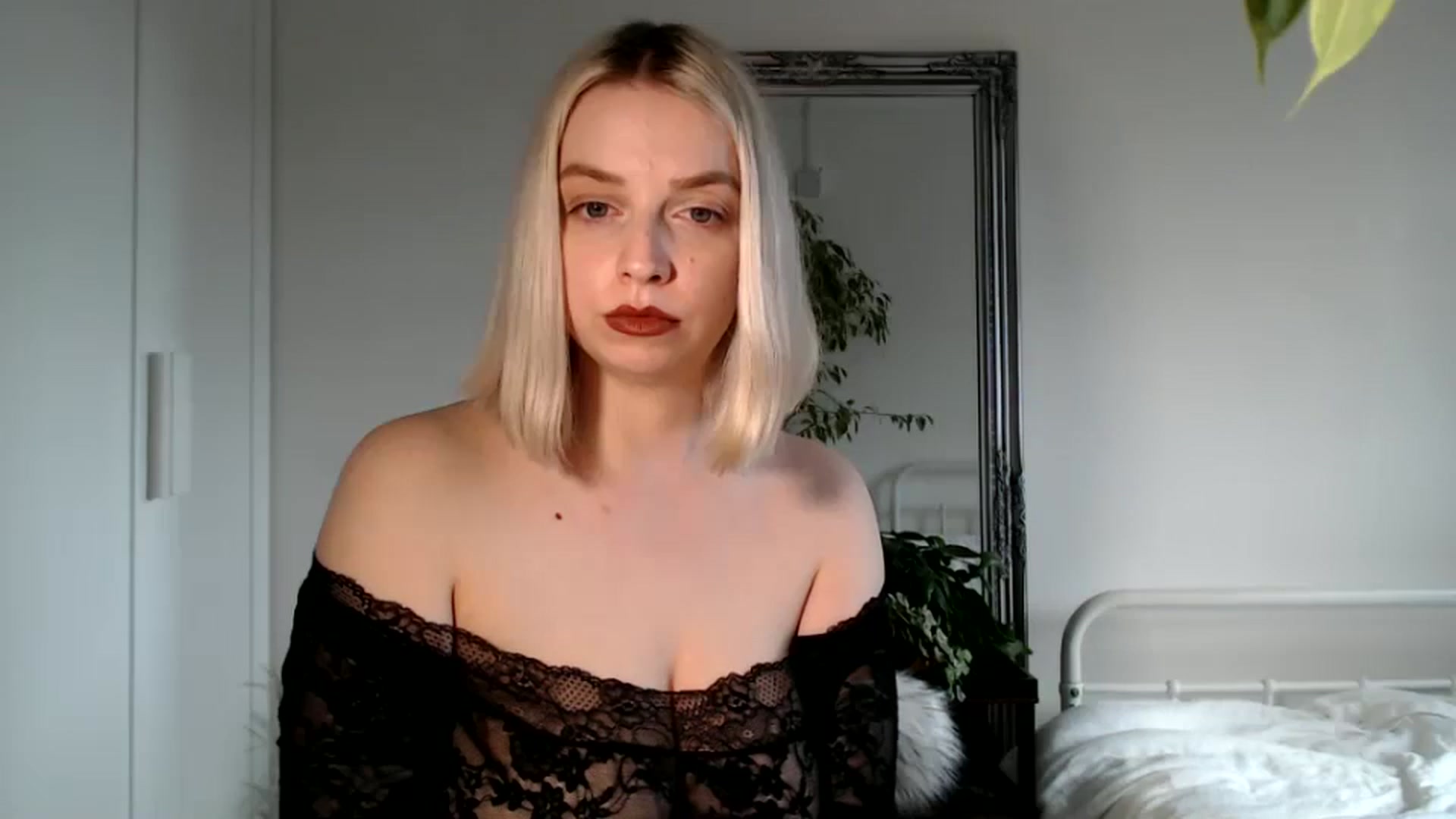 Gallery image thumbnail from Spring__'s myfreecams stream on, 07/10/2024, 16:37 image 4 of 20