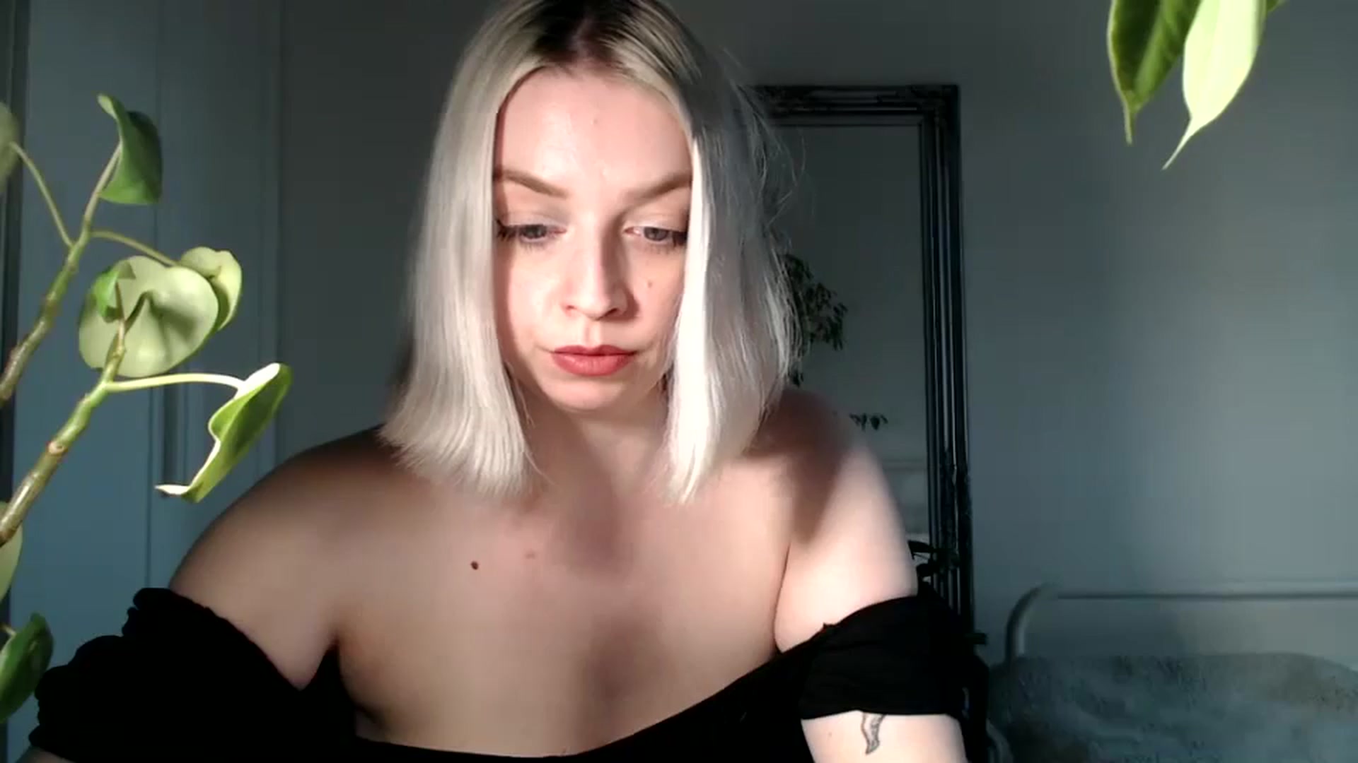 Gallery image thumbnail from Spring__'s myfreecams stream on, 07/13/2024, 19:46 image 5 of 20