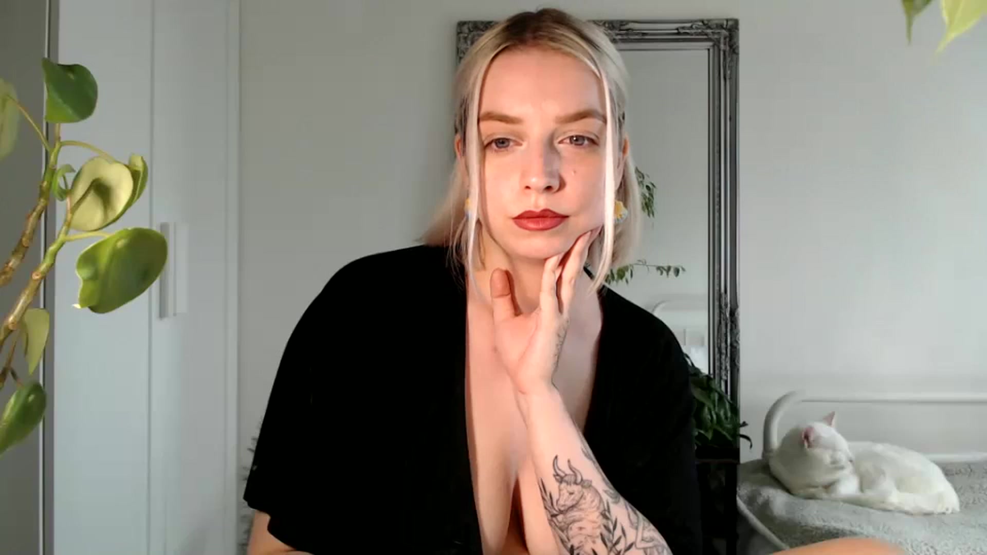 Gallery image thumbnail from Spring__'s myfreecams stream on, 07/14/2024, 14:58 image 7 of 20