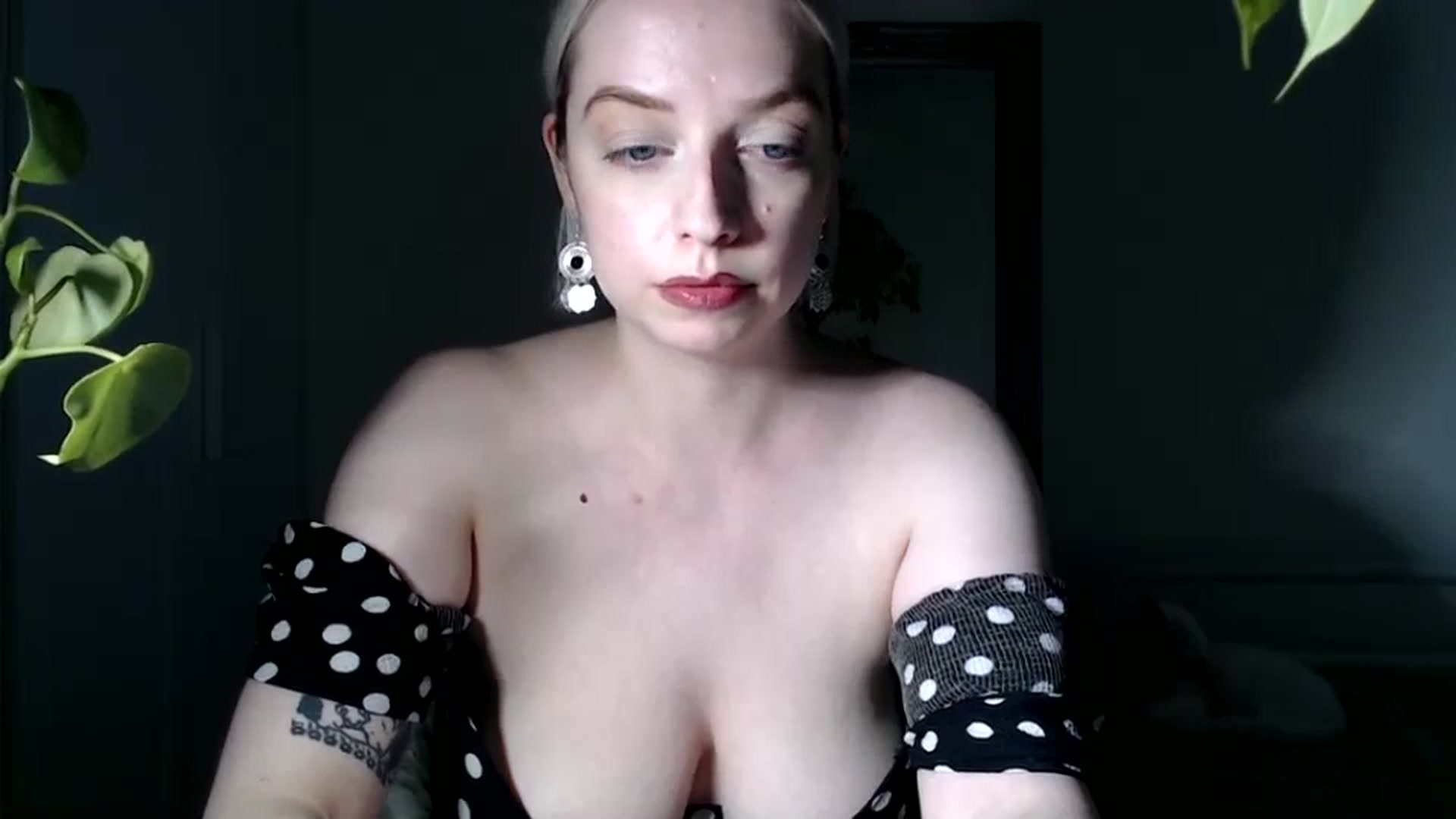 Gallery image thumbnail from Spring__'s myfreecams stream on, 07/15/2024, 17:30 image 18 of 20