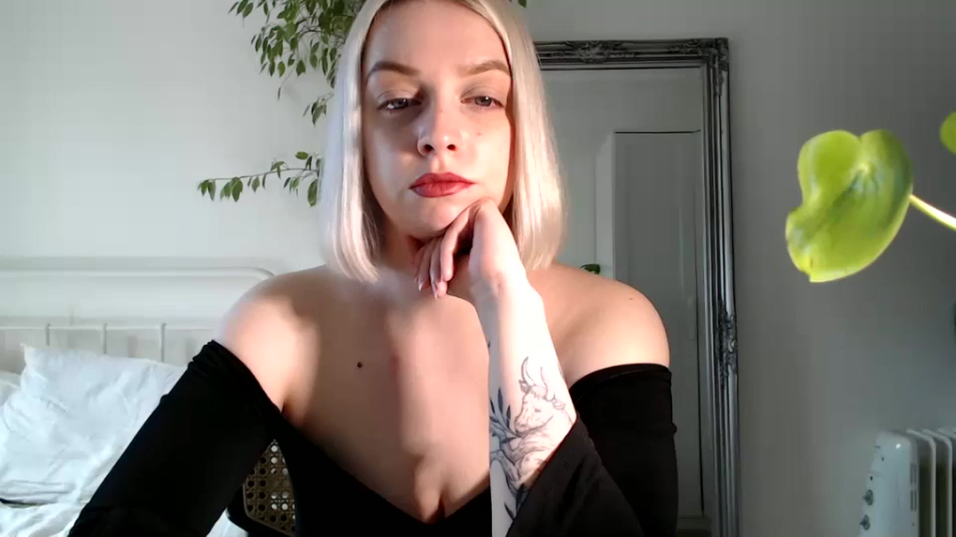 Gallery image thumbnail from Spring__'s myfreecams stream on, 07/21/2024, 15:50 image 8 of 20