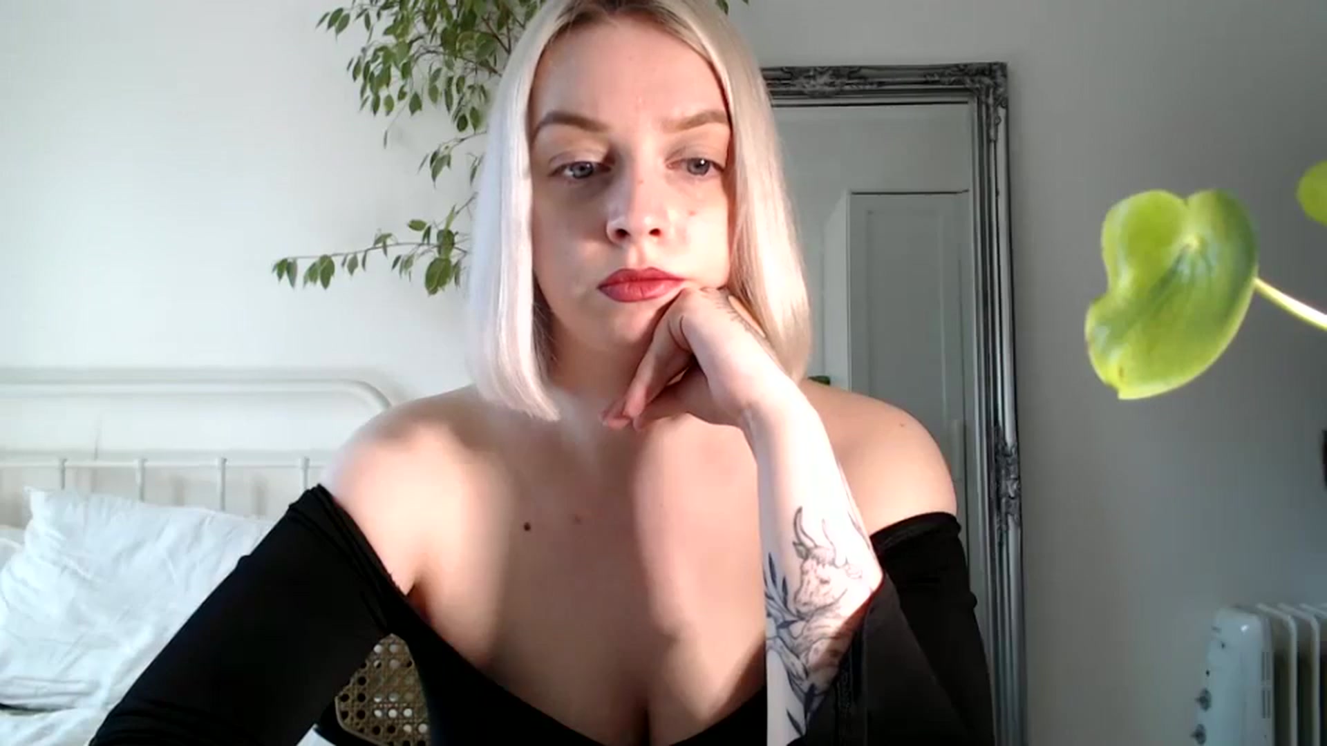 Gallery image thumbnail from Spring__'s myfreecams stream on, 07/21/2024, 15:50 image 10 of 20