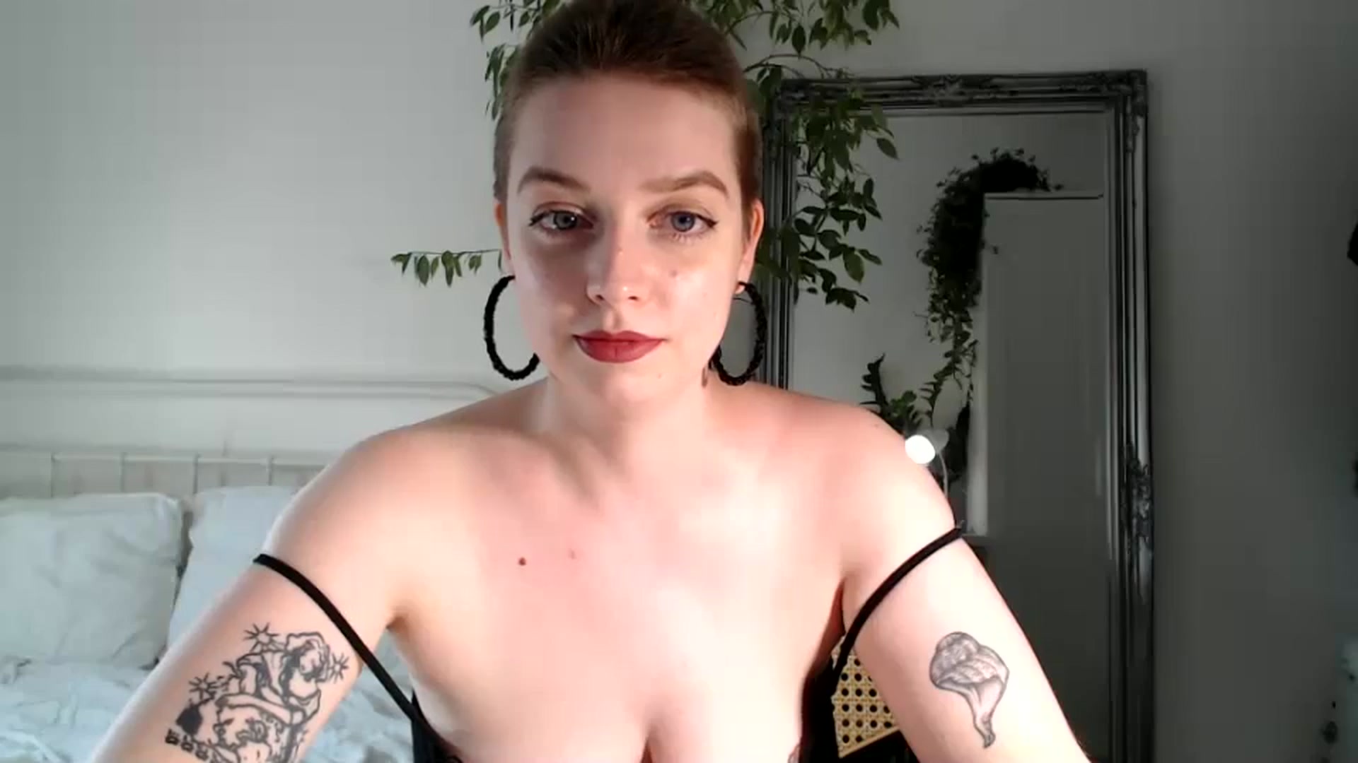Gallery image thumbnail from Spring__'s myfreecams stream on, 08/17/2024, 15:54 image 17 of 20