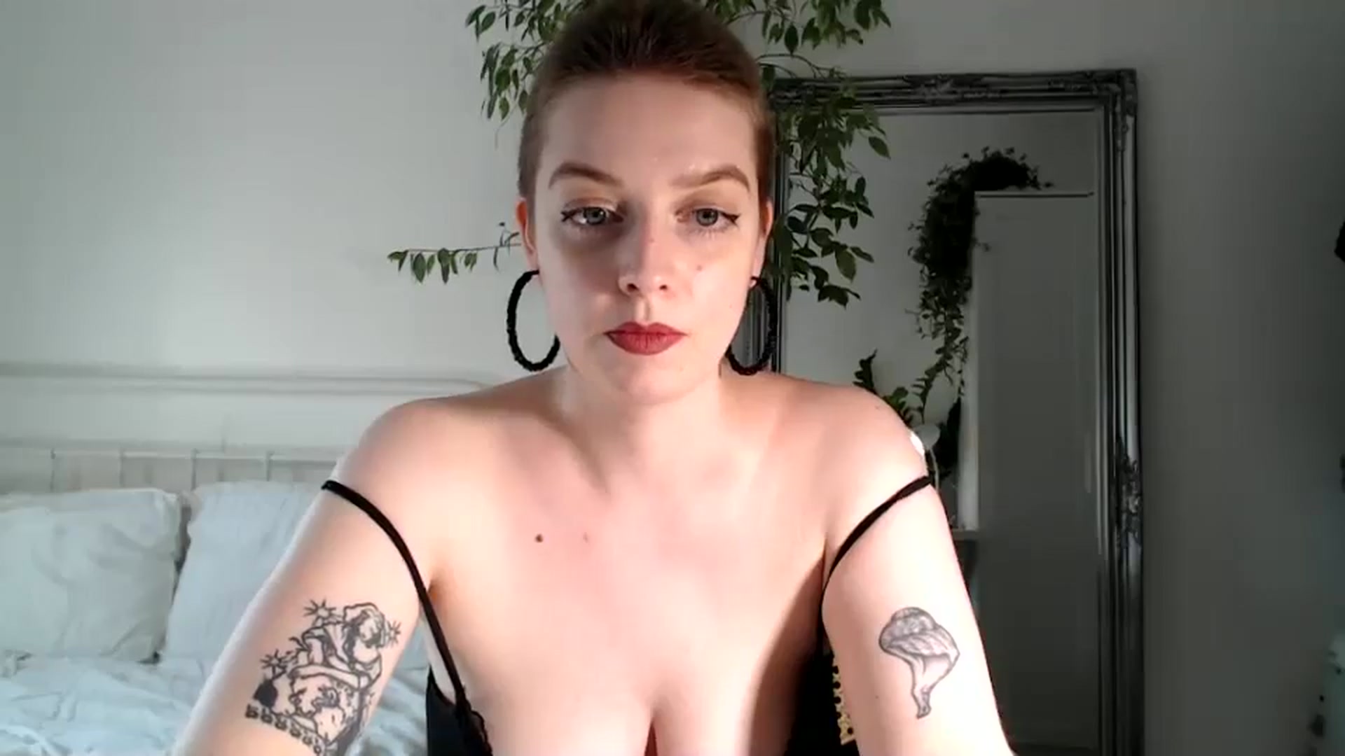 Gallery image thumbnail from Spring__'s myfreecams stream on, 08/17/2024, 15:54 image 15 of 20