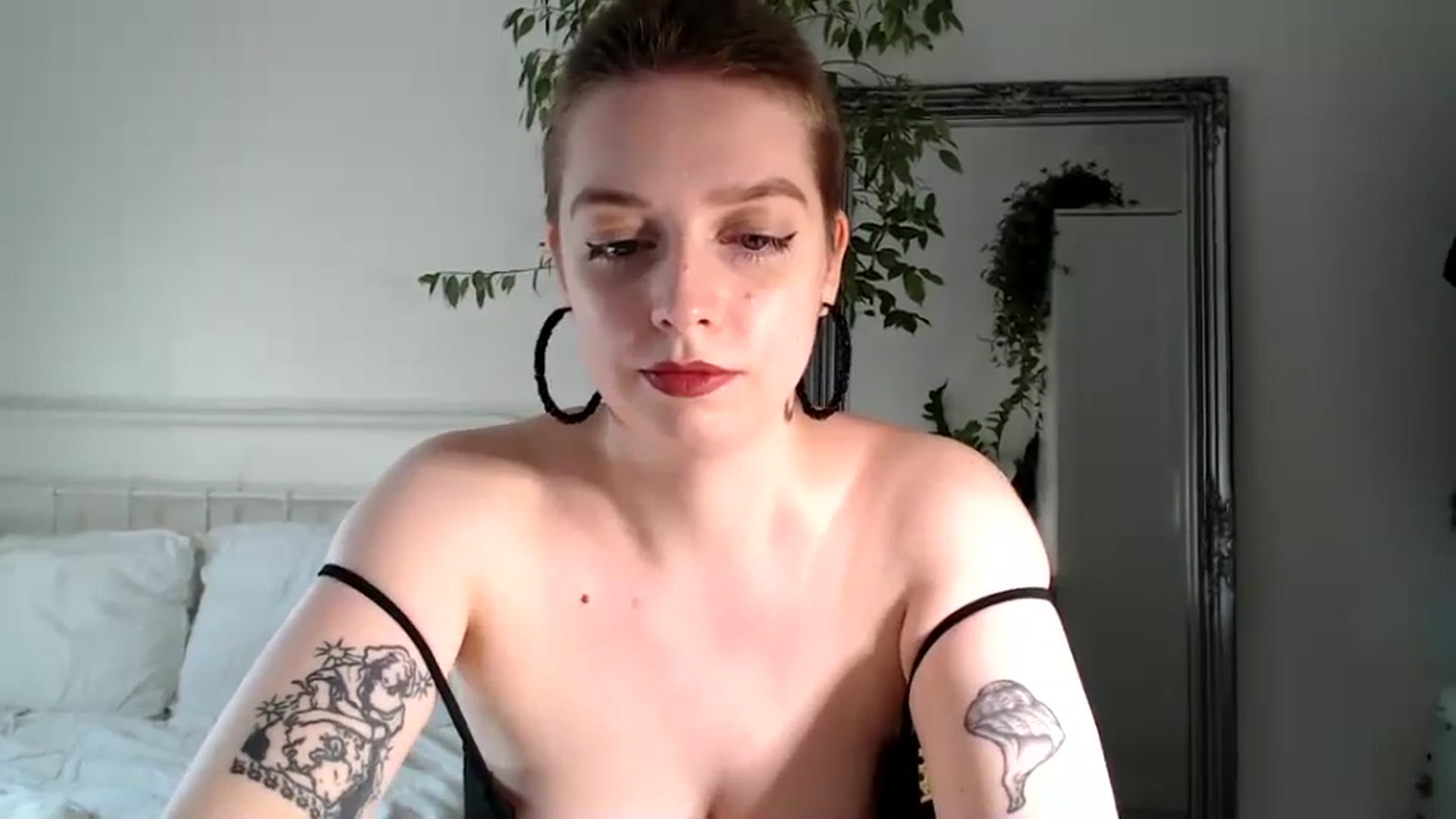 Gallery image thumbnail from Spring__'s myfreecams stream on, 08/17/2024, 15:54 image 19 of 20