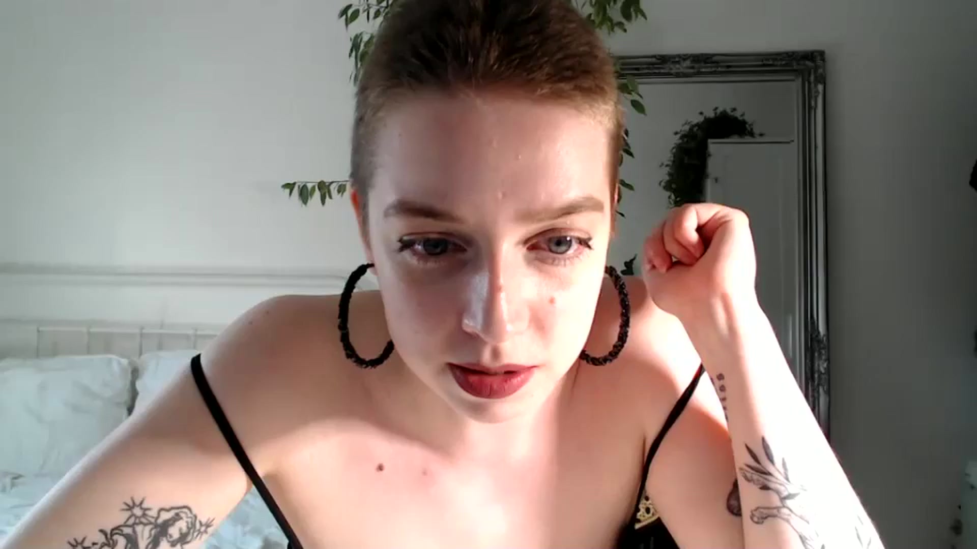 Gallery image thumbnail from Spring__'s myfreecams stream on, 08/17/2024, 15:54 image 12 of 20