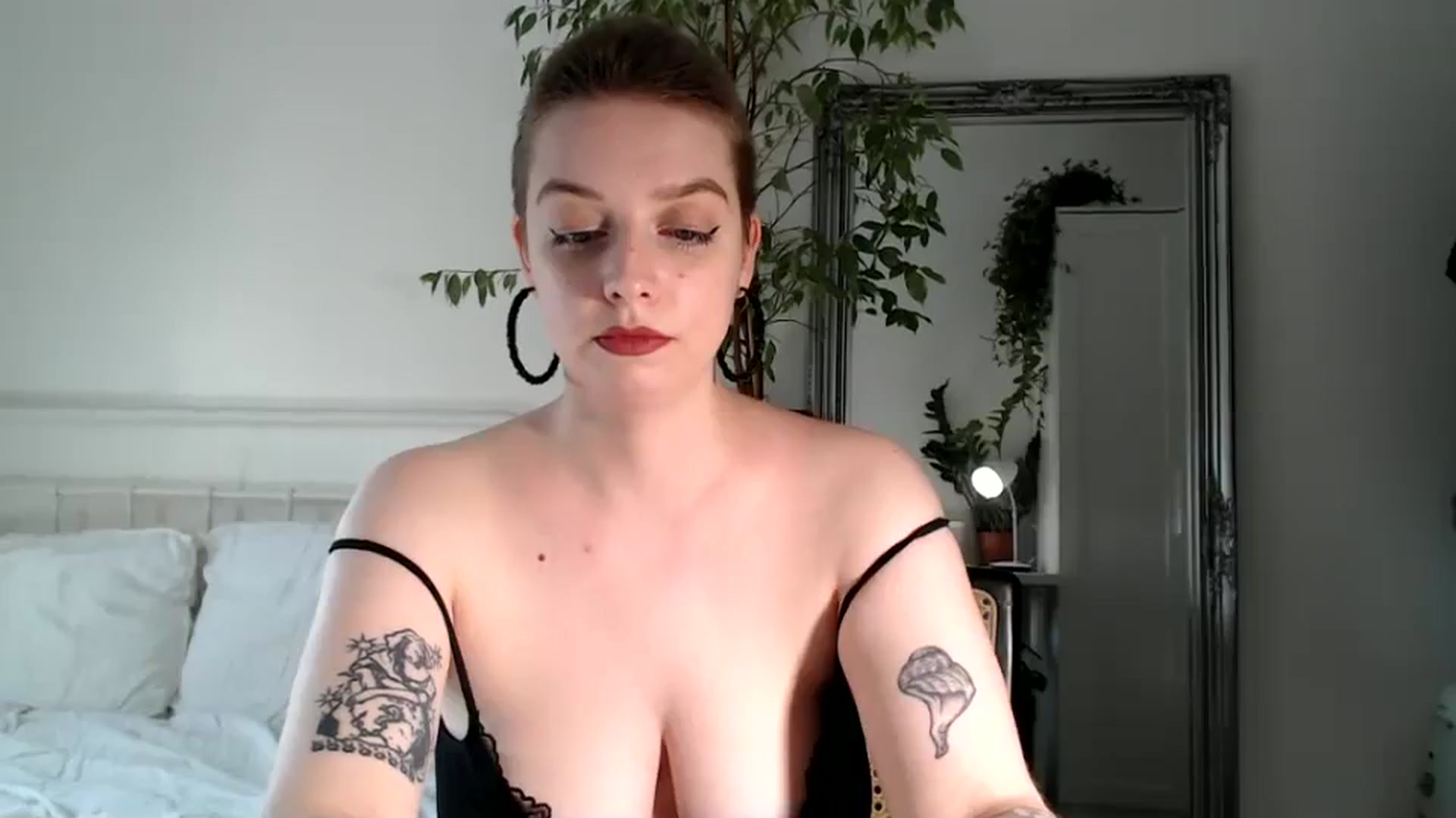 Gallery image thumbnail from Spring__'s myfreecams stream on, 08/17/2024, 15:54 image 13 of 20