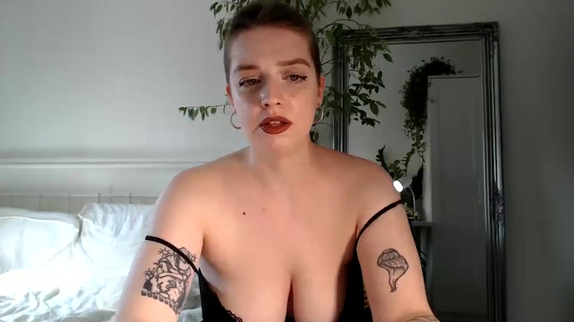 Gallery image thumbnail from Spring__'s myfreecams stream on, 08/20/2024, 14:56 image 2 of 20