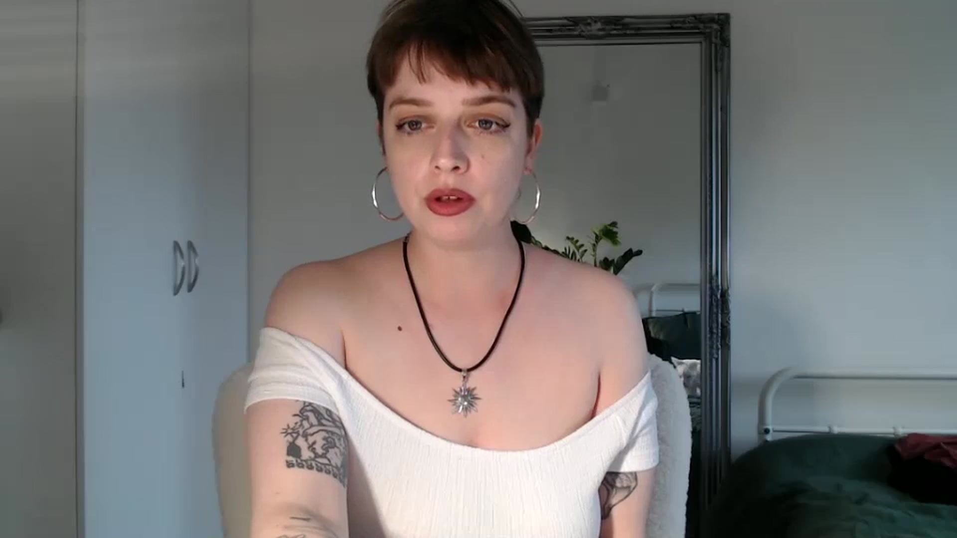Gallery image thumbnail from Spring__'s myfreecams stream on, 04/09/2025, 12:03 image 16 of 20