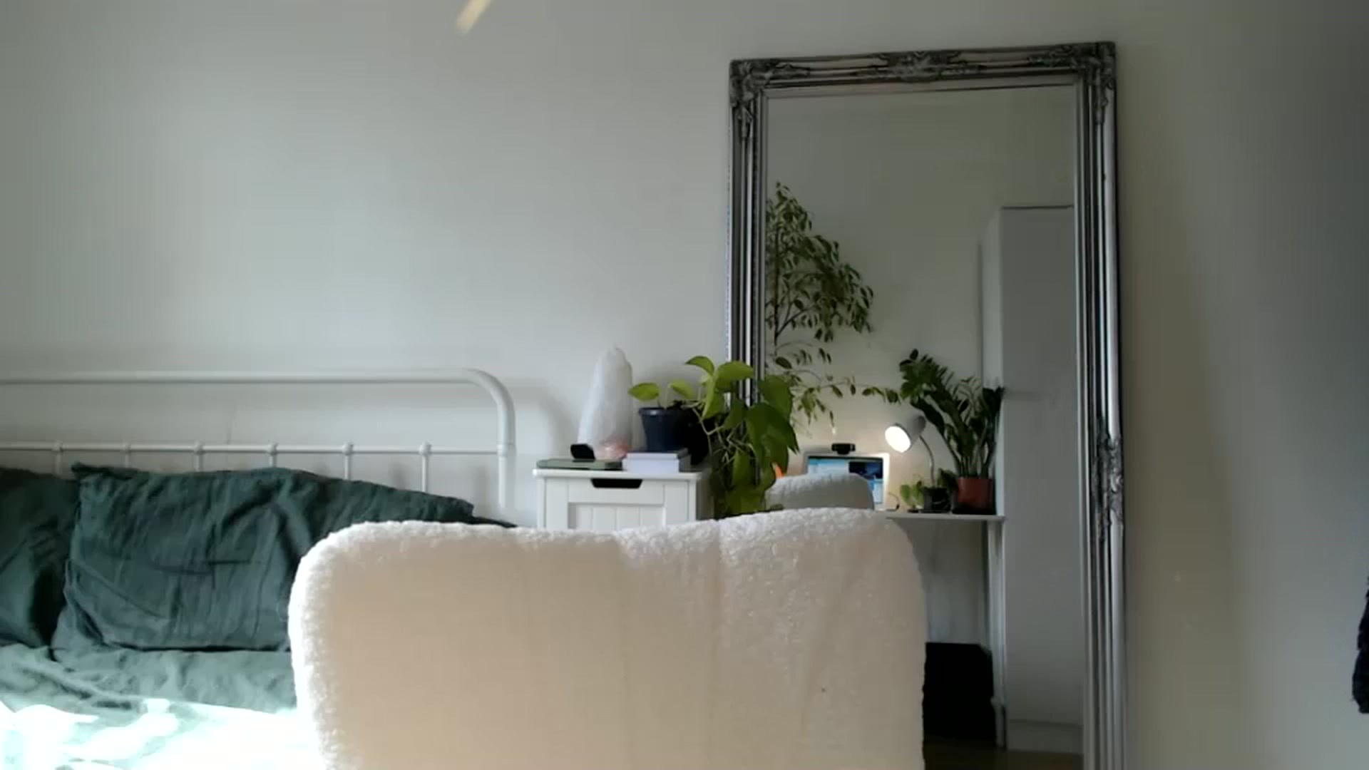 Gallery image thumbnail from Spring__'s myfreecams stream on, 04/13/2025, 14:43 image 1 of 20