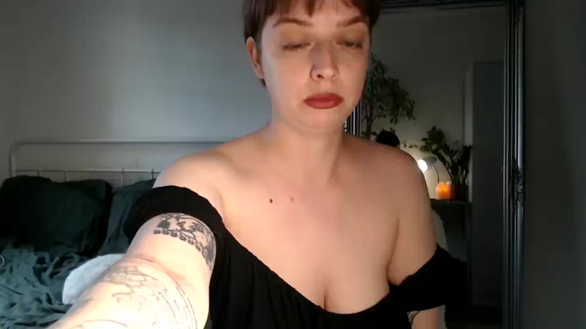 Gallery image thumbnail from Spring__'s myfreecams stream on, 04/20/2025, 13:45 image 1 of 20