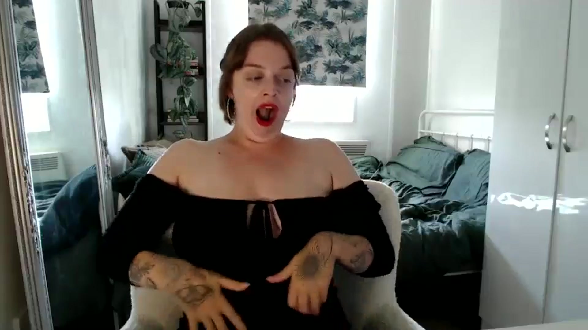 Gallery image thumbnail from Spring__'s myfreecams stream on, 08/26/2025, 15:50 image 8 of 20