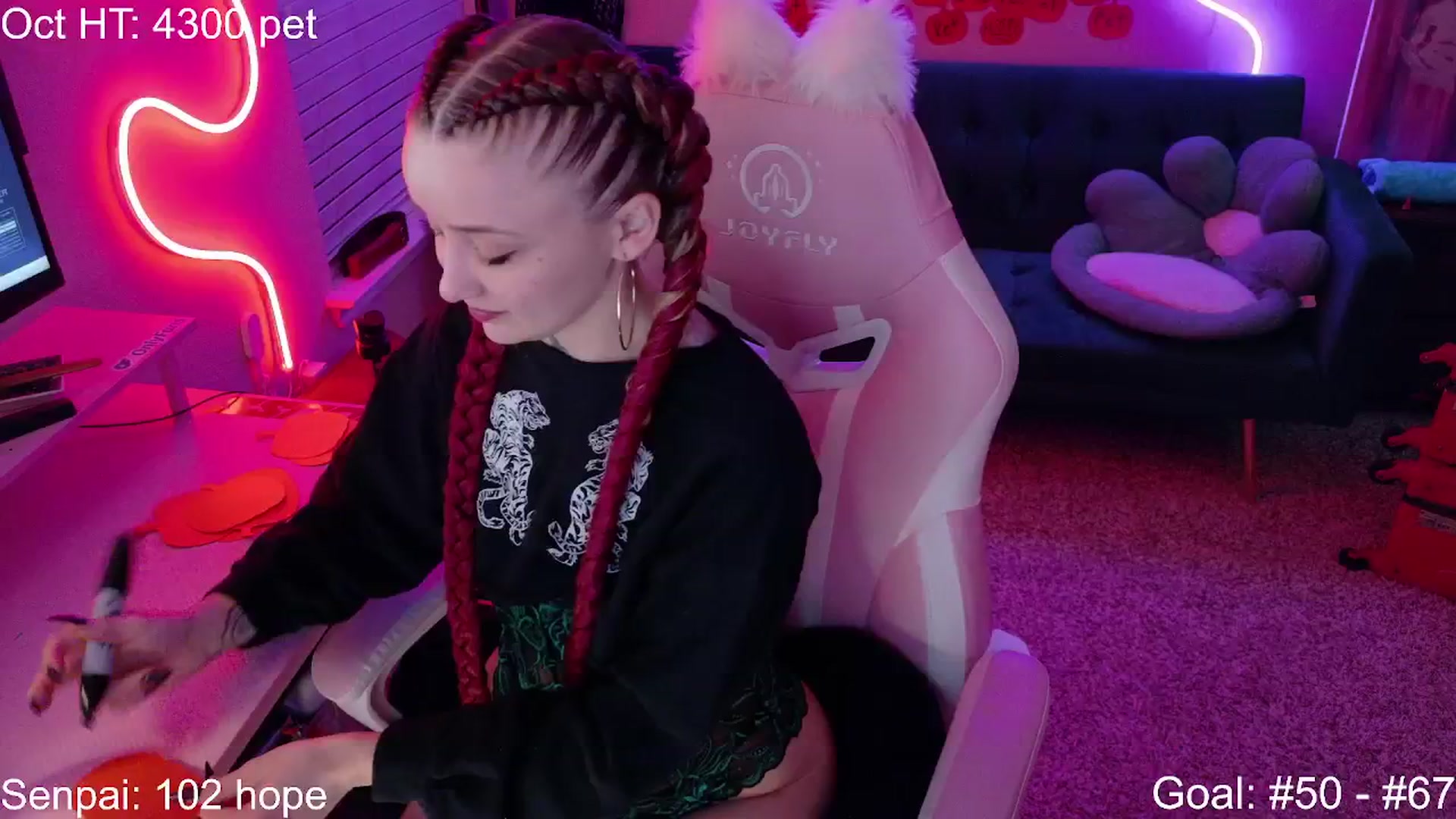 Gallery image thumbnail from SquidVicious's myfreecams stream on, 10/17/2025, 04:45 image 2 of 20