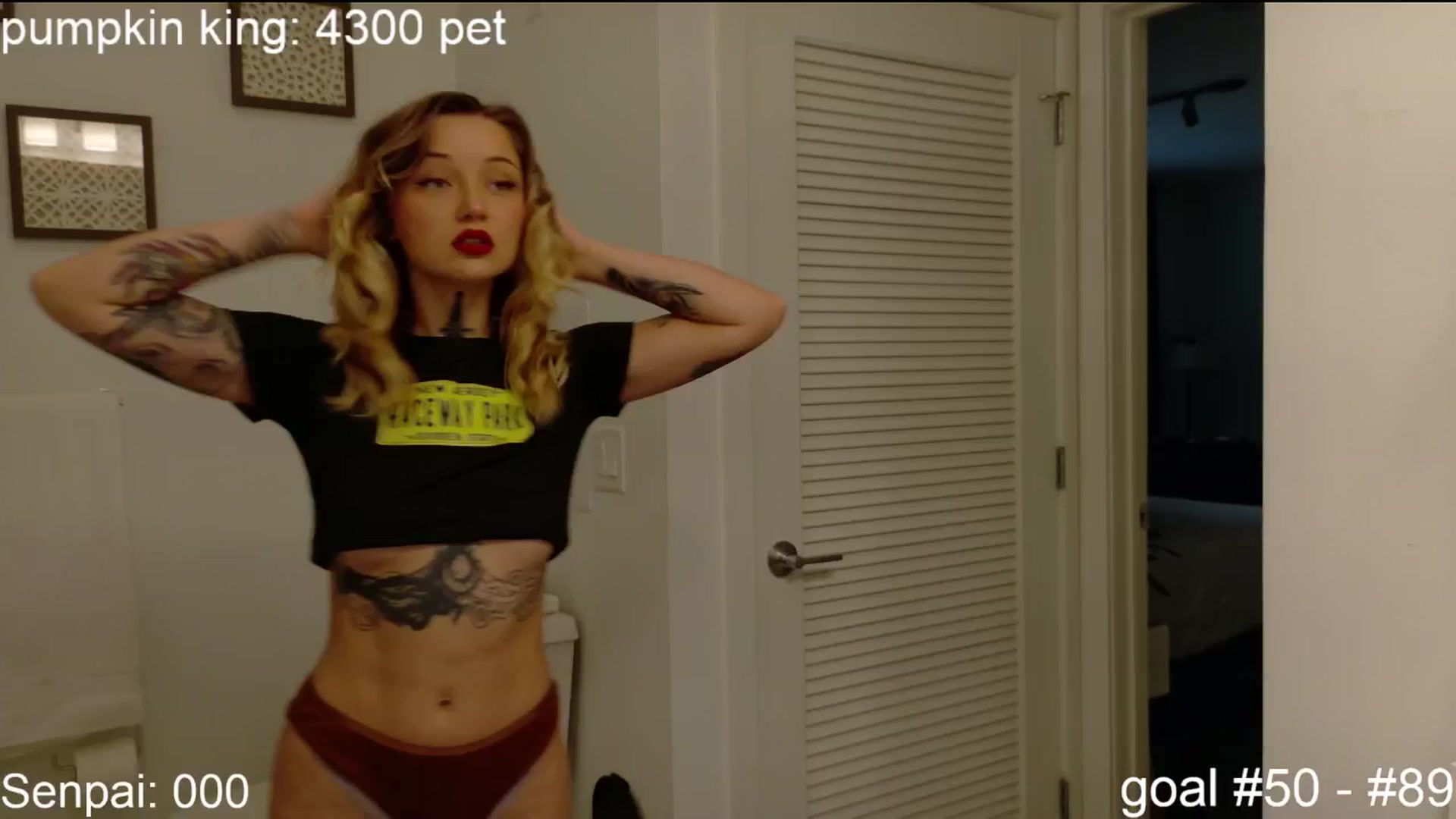Gallery image thumbnail from SquidVicious's myfreecams stream on, 10/24/2025, 20:11 image 6 of 20
